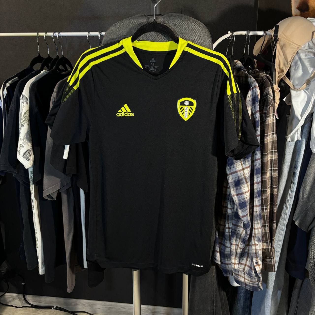 Adidas Adidas Leeds United Soccer Jersey Size:M Size US M / EU 48-50 / 2 - 1 Thumbnail