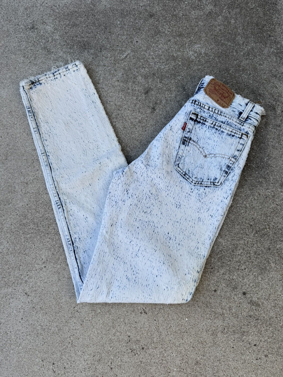 Levi's × Vintage Vtg 90’s Levis 701xx Buttonfly Acid Wash Jeans Student 26x31 Size 26" / US 2 / IT 38 - 1 Thumbnail