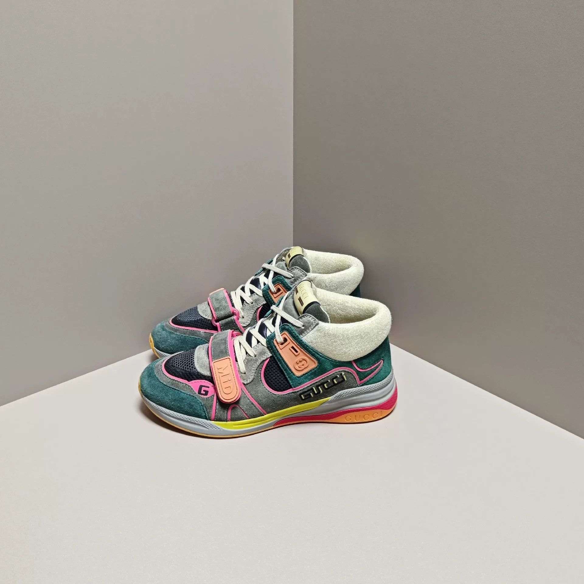 Gucci Gucci Casual Lowtop Sneakers 9 Men Size US 9 / EU 42 - 1 Thumbnail