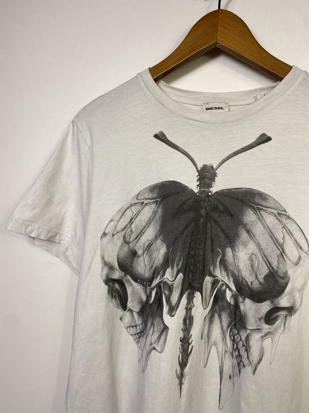 Diesel 🔥Vintage Diesel Butterfly Skull Print T-shirt Tee Size US M / EU 48-50 / 2 - 4 Thumbnail