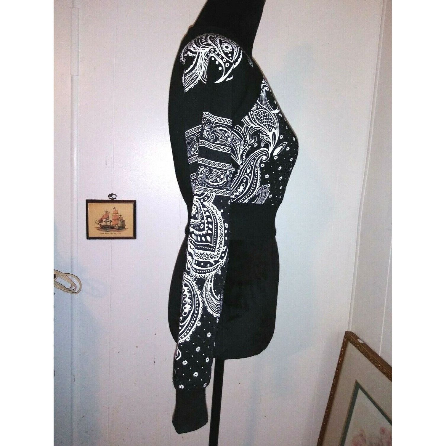 Vintage sweater sweatshirt Pullover Paisley cropped top Sz S/M Size M / US 6-8 / IT 42-44 - 4 Thumbnail