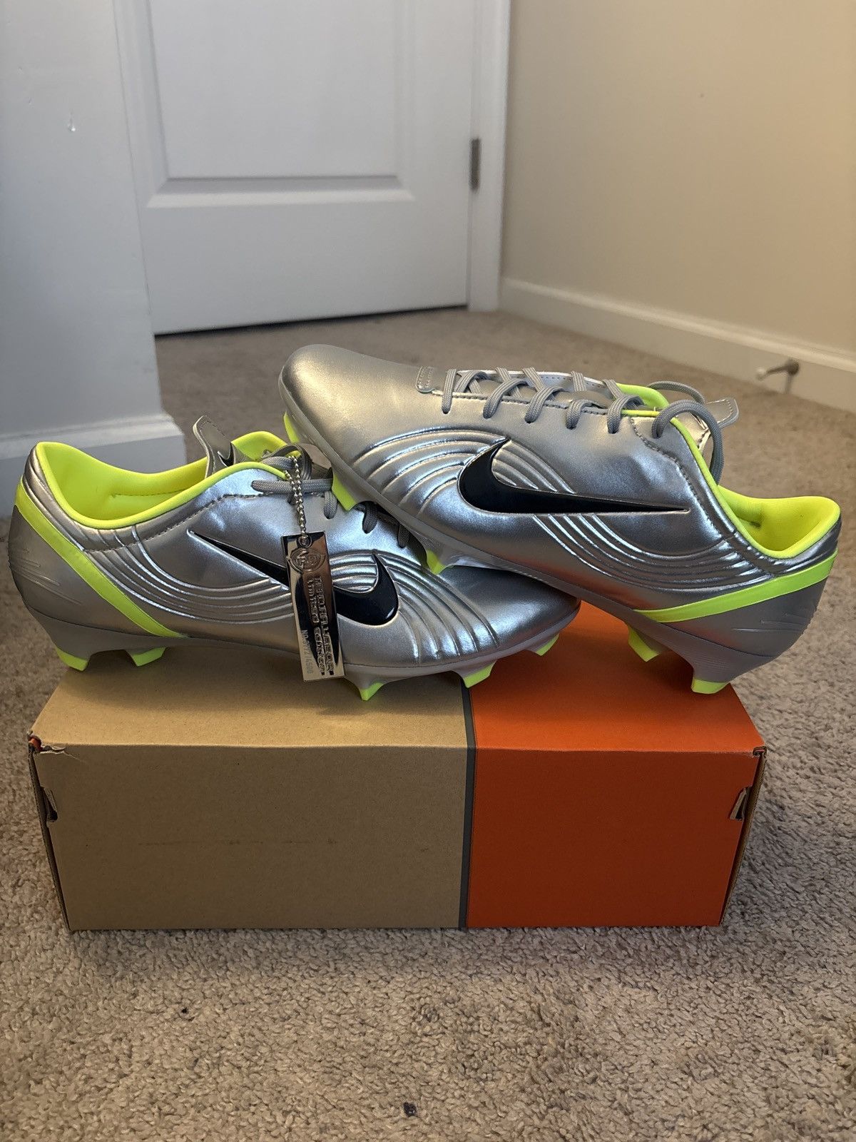 Nike Nike Mercurial Vapor 1 RGN SE FG 3772/4500 Size US 10 / EU 43 - 1 Thumbnail