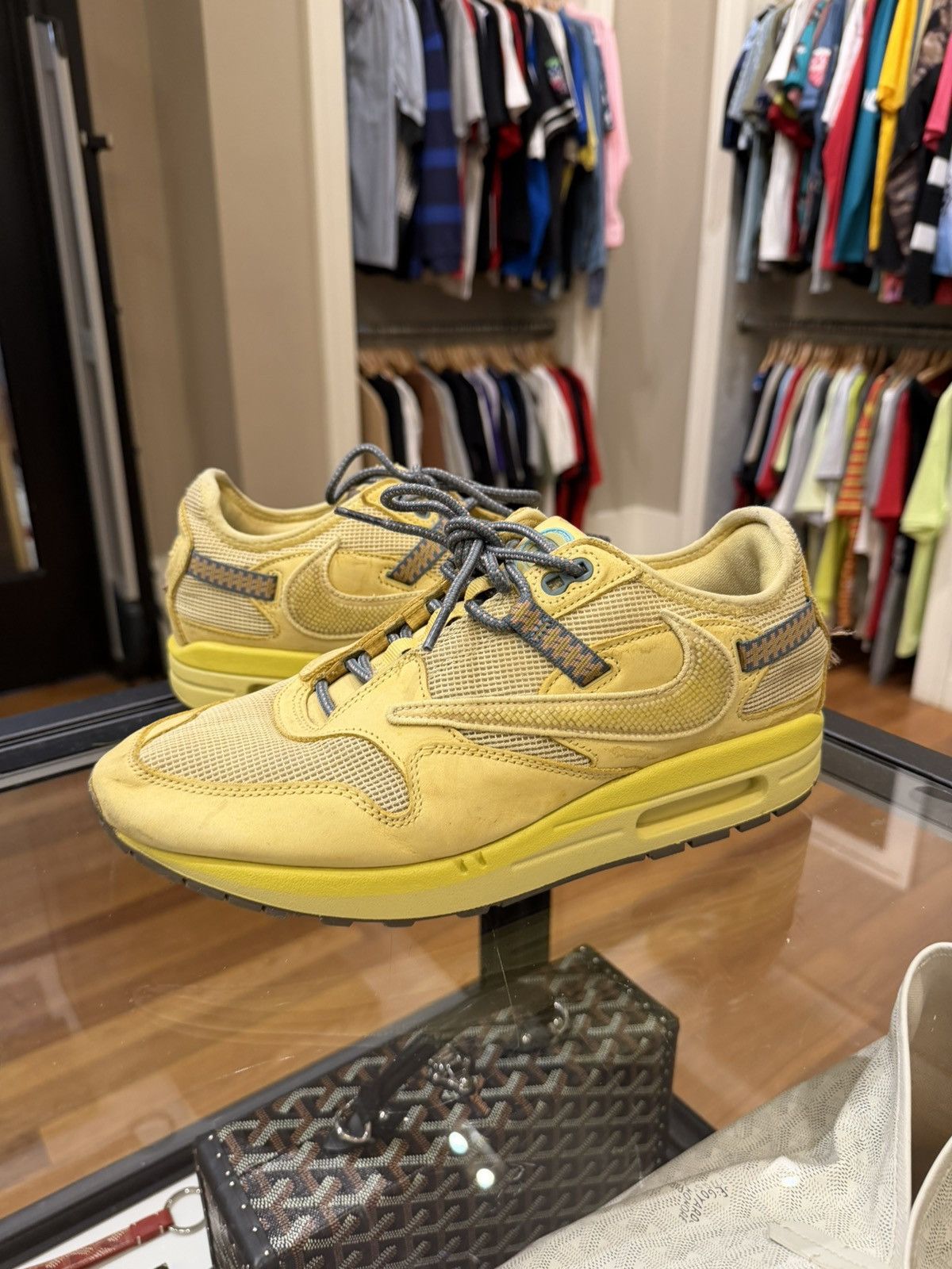 Nike × Travis Scott Travis Scott x Nike Air Max 1 - saturn Gold Size US 10 / EU 43 - 3 Thumbnail