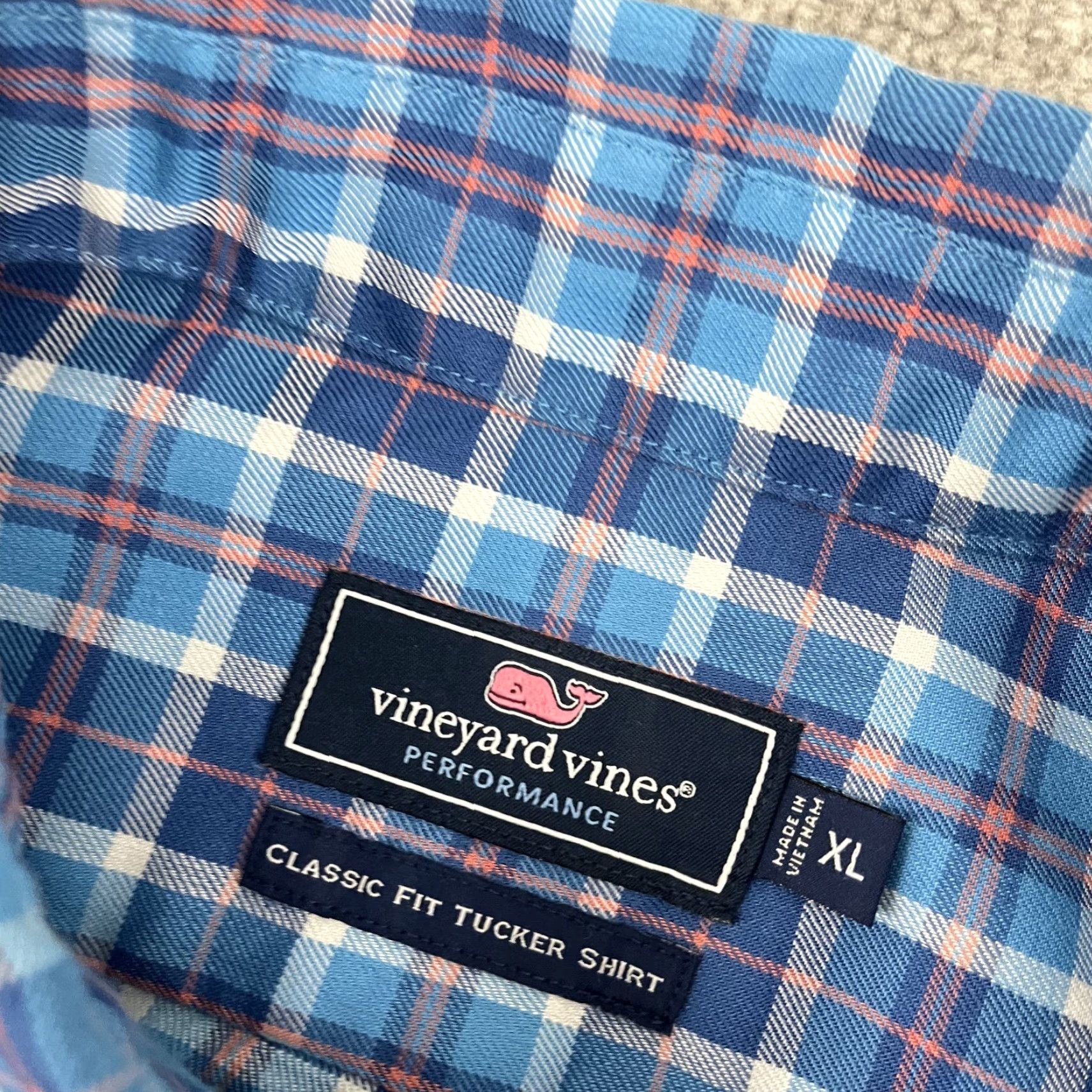 Vineyard Vines Vineyard Vines Tucker Shirt Mens XL Classic Performance Plaid Button-Down Preppy Shirt Button-Up Men’s XL Classic Plaid Blue 100% Cotton Size US XL / EU 56 / 4 - 4 Thumbnail