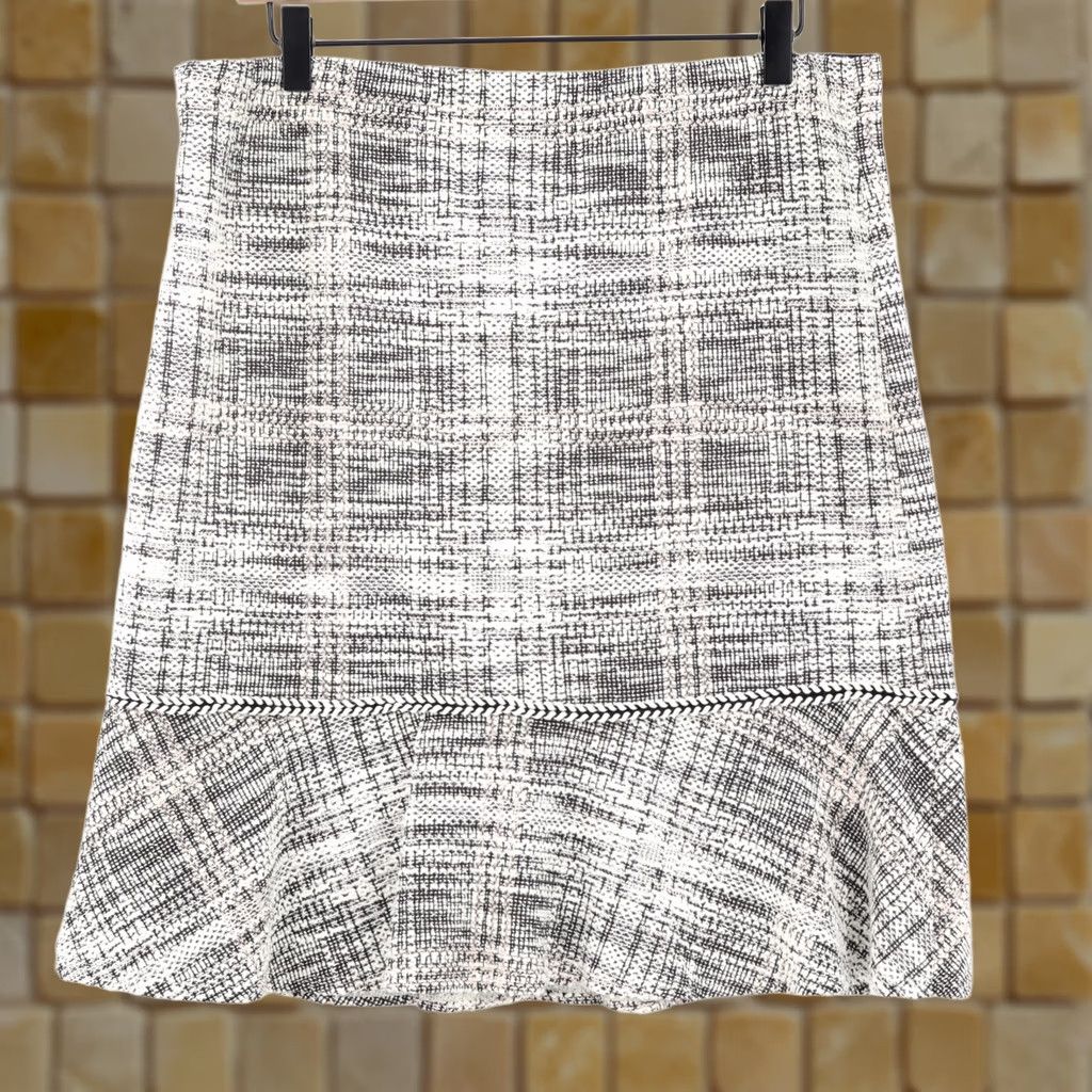 Vintage Max Studio Skirt Women Short Pencil Grey Tweed Elastic Waist XL NWT Career Office Preppy City Buttonless? (Note: Original title words only) Size 40" / US 18 - 1 Thumbnail