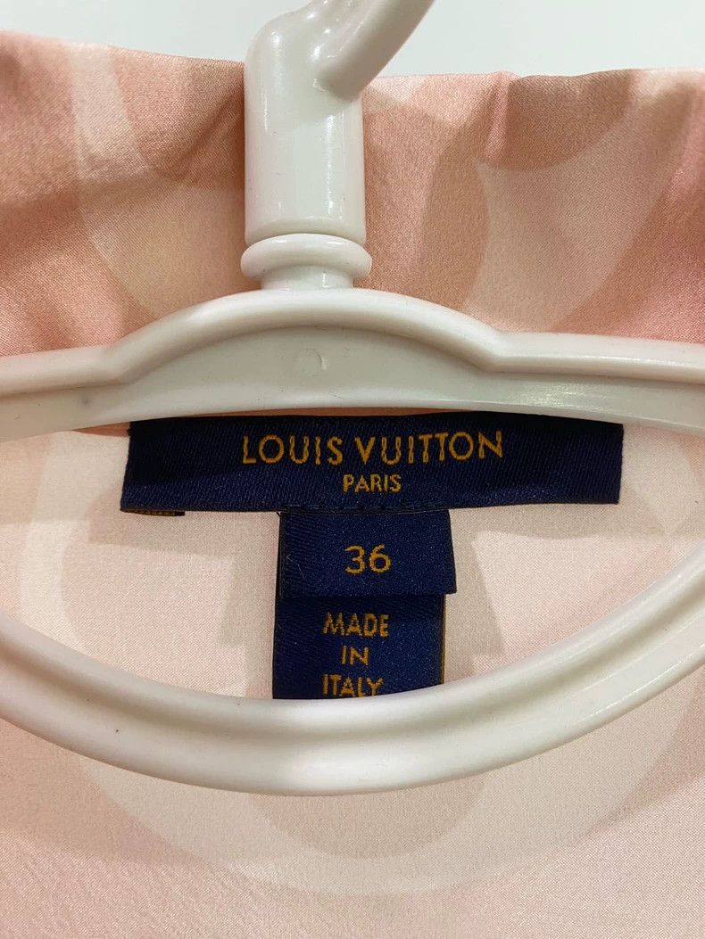 Louis Vuitton Louis Vuitton size 36 Pink full print silk short sleeve shi Size US M / EU 48-50 / 2 - 3 Thumbnail