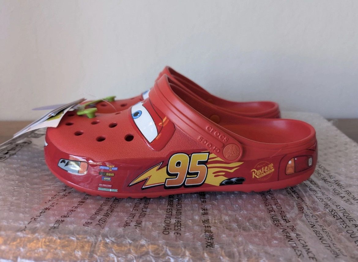 Crocs × Disney Disney Pixar Lightning McQueen Clog Crocs Lights Up New Size US 9 / EU 42 - 4 Thumbnail