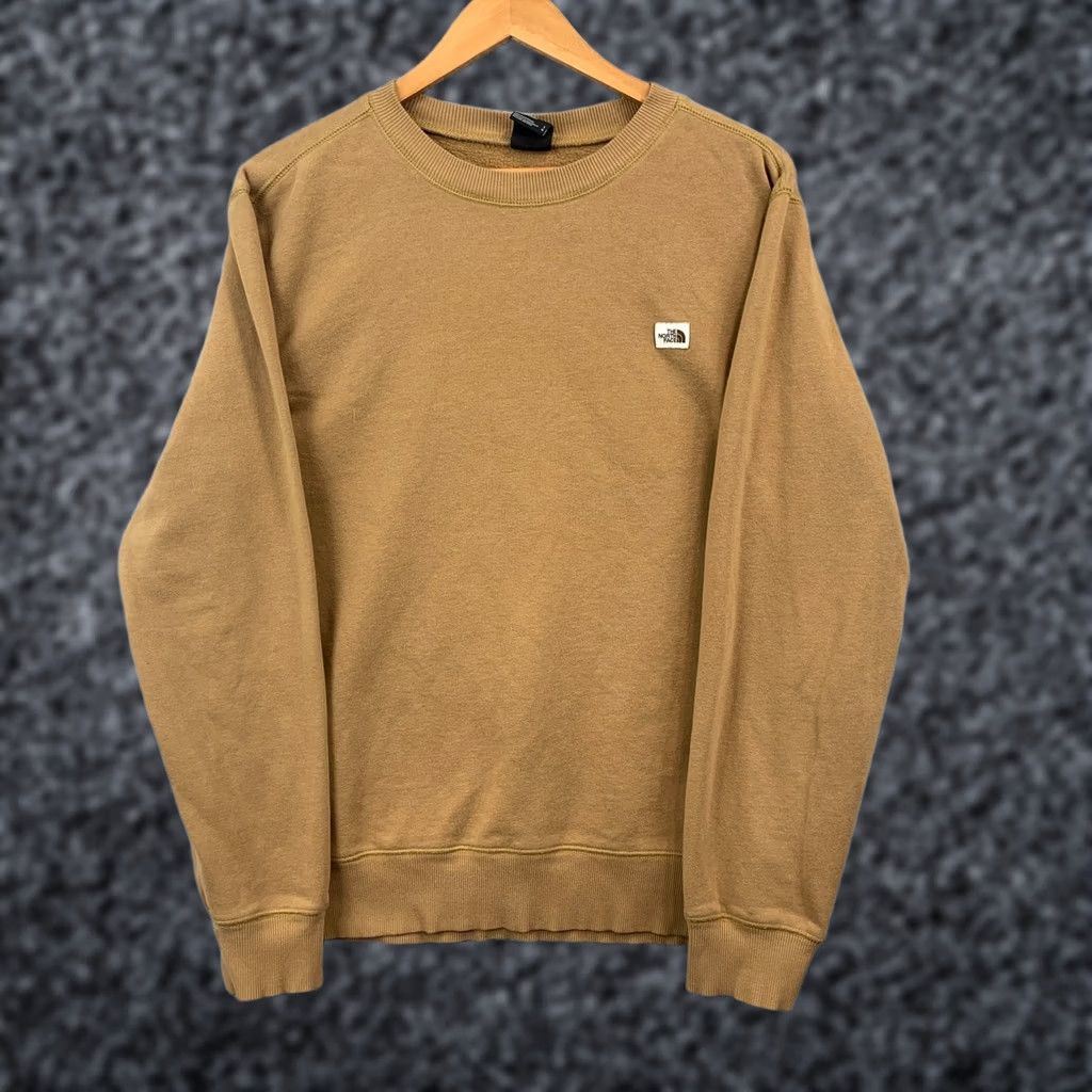The North Face The North Face Sweatshirt Beige L Crew Neck Long Sleeve Logo Pullover Men Size US L / EU 52-54 / 3 - 1 Thumbnail