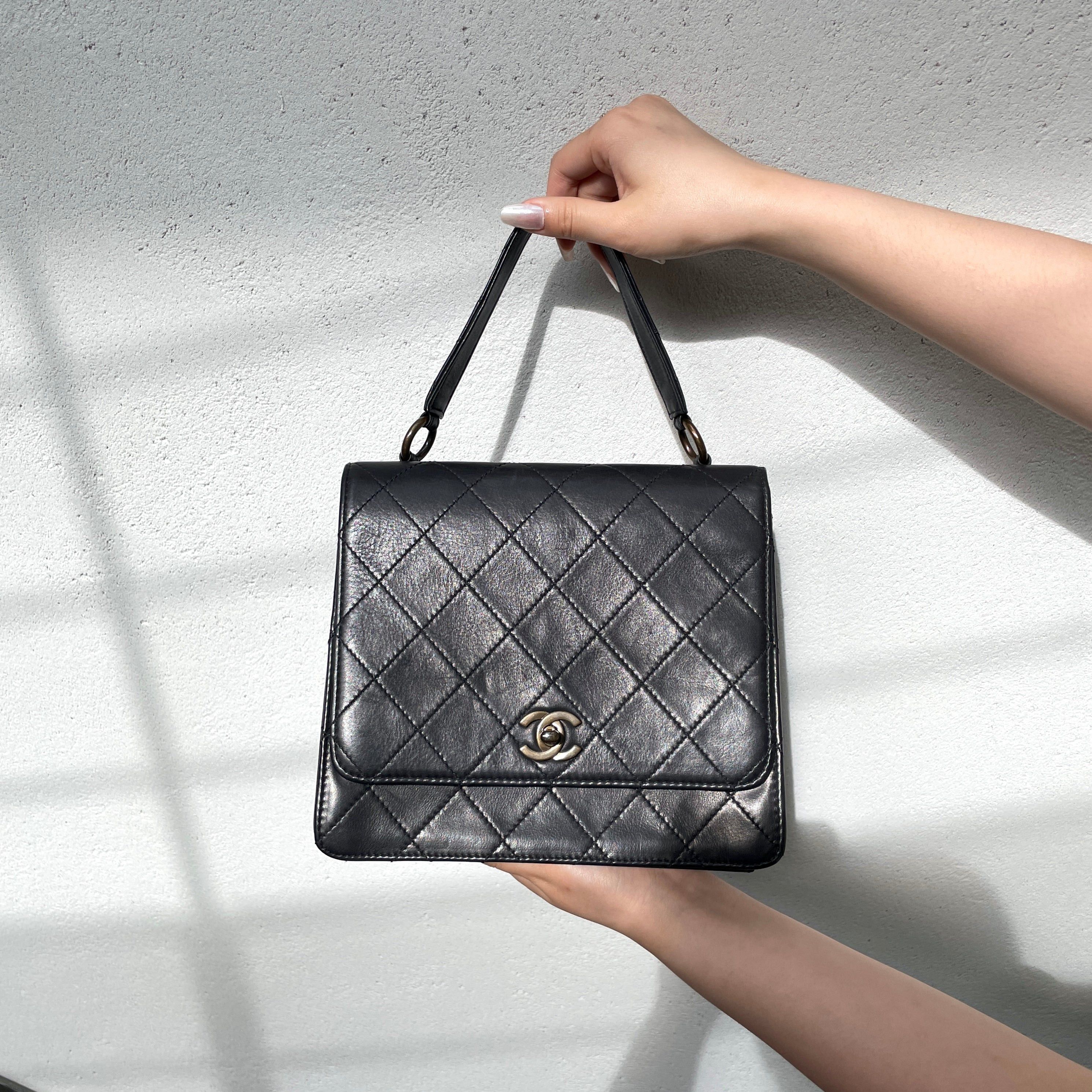 Chanel Chanel Matelasse Kelly-Style Turnlock Handbag Size ONE SIZE - 1 Thumbnail