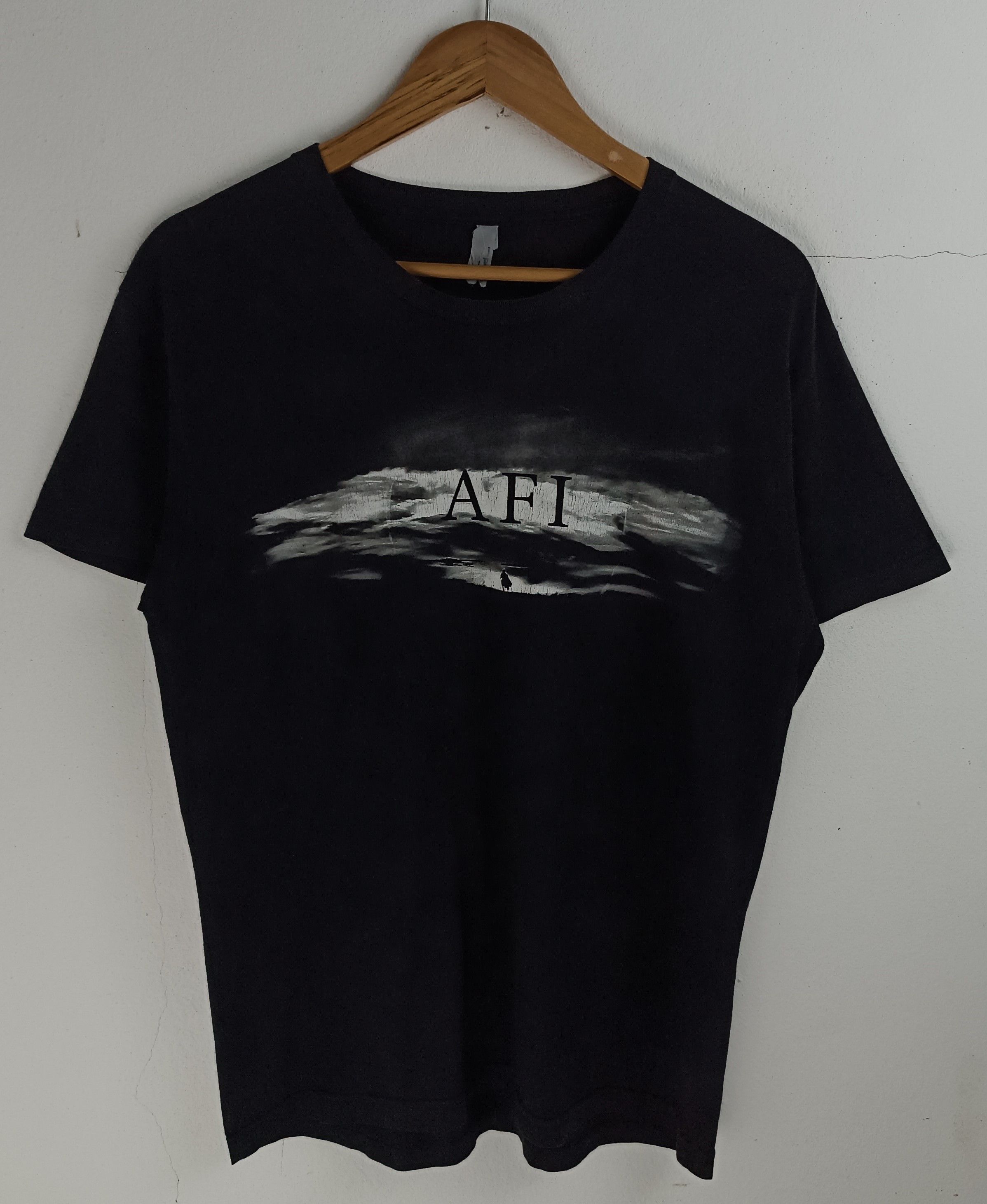 Band Tees VINTAGE 2014 AFI BURIALS TOUR FADED TEE alkaline trio used Size US M / EU 48-50 / 2 - 3 Thumbnail