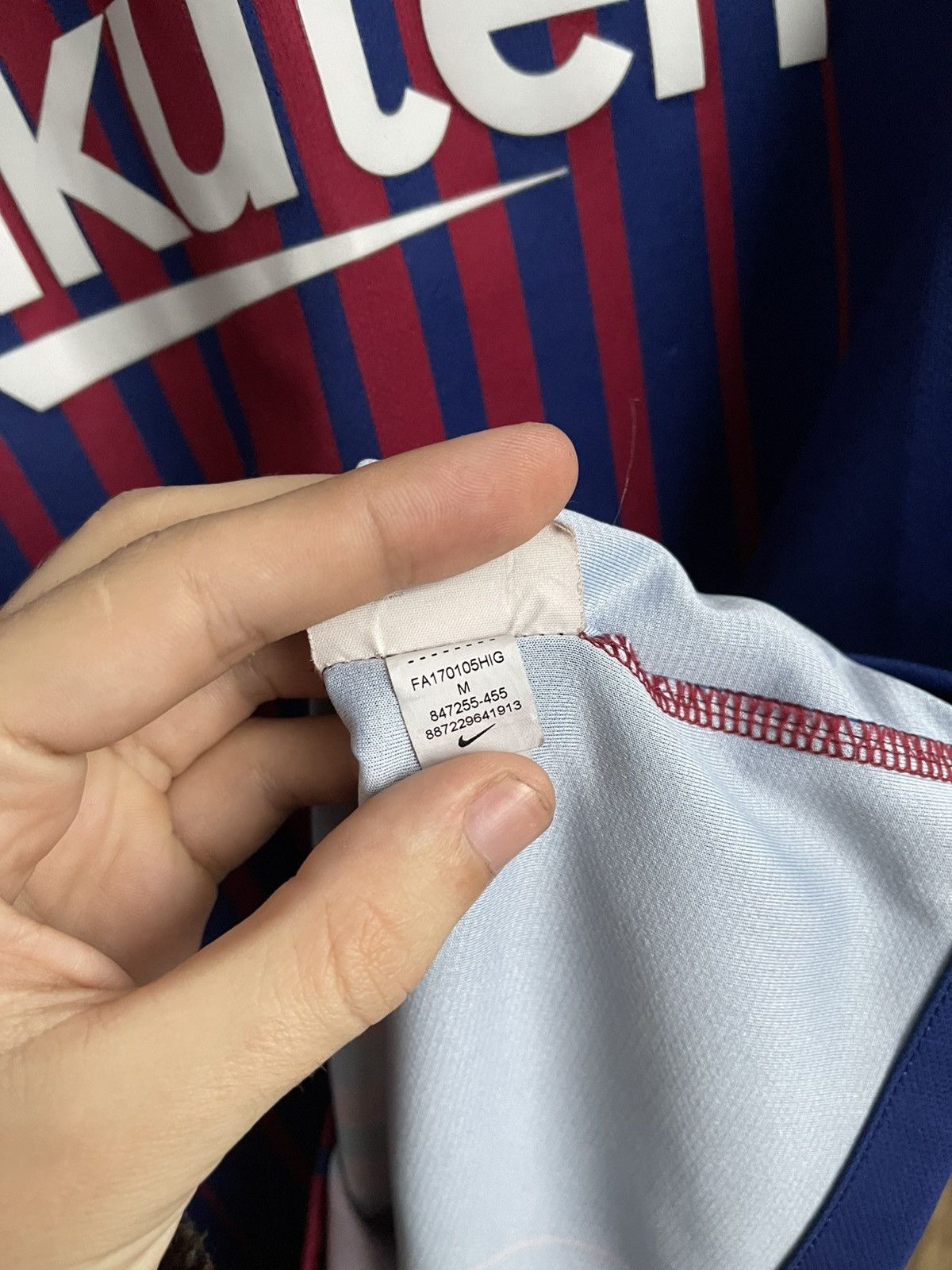 Nike 2017/2018 Nike FC Barcelona Messi Soccer Jersey T-Shirt Size US M / EU 48-50 / 2 - 16 Thumbnail