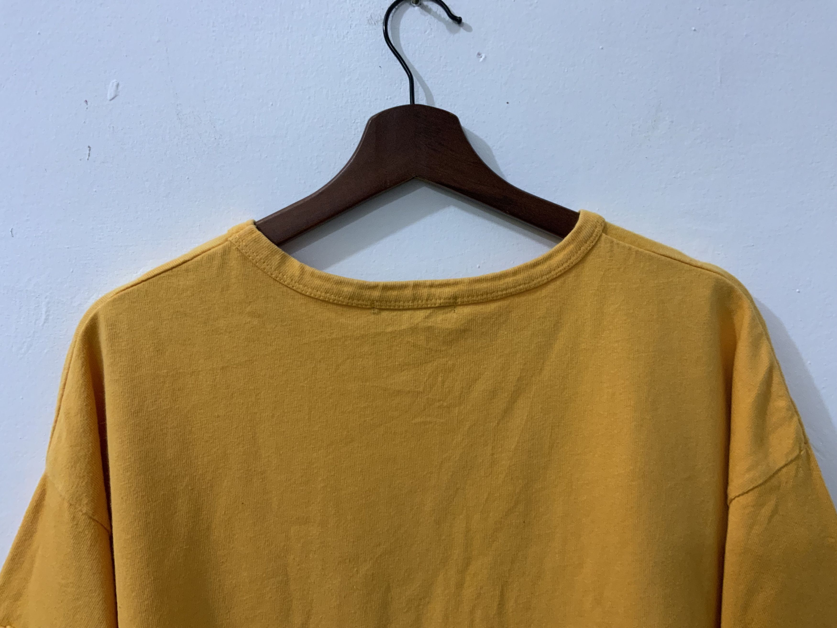 Avirex Avirex MFG Yellow Embroidered with chest pocket Tee Size US M / EU 48-50 / 2 - 9 Thumbnail
