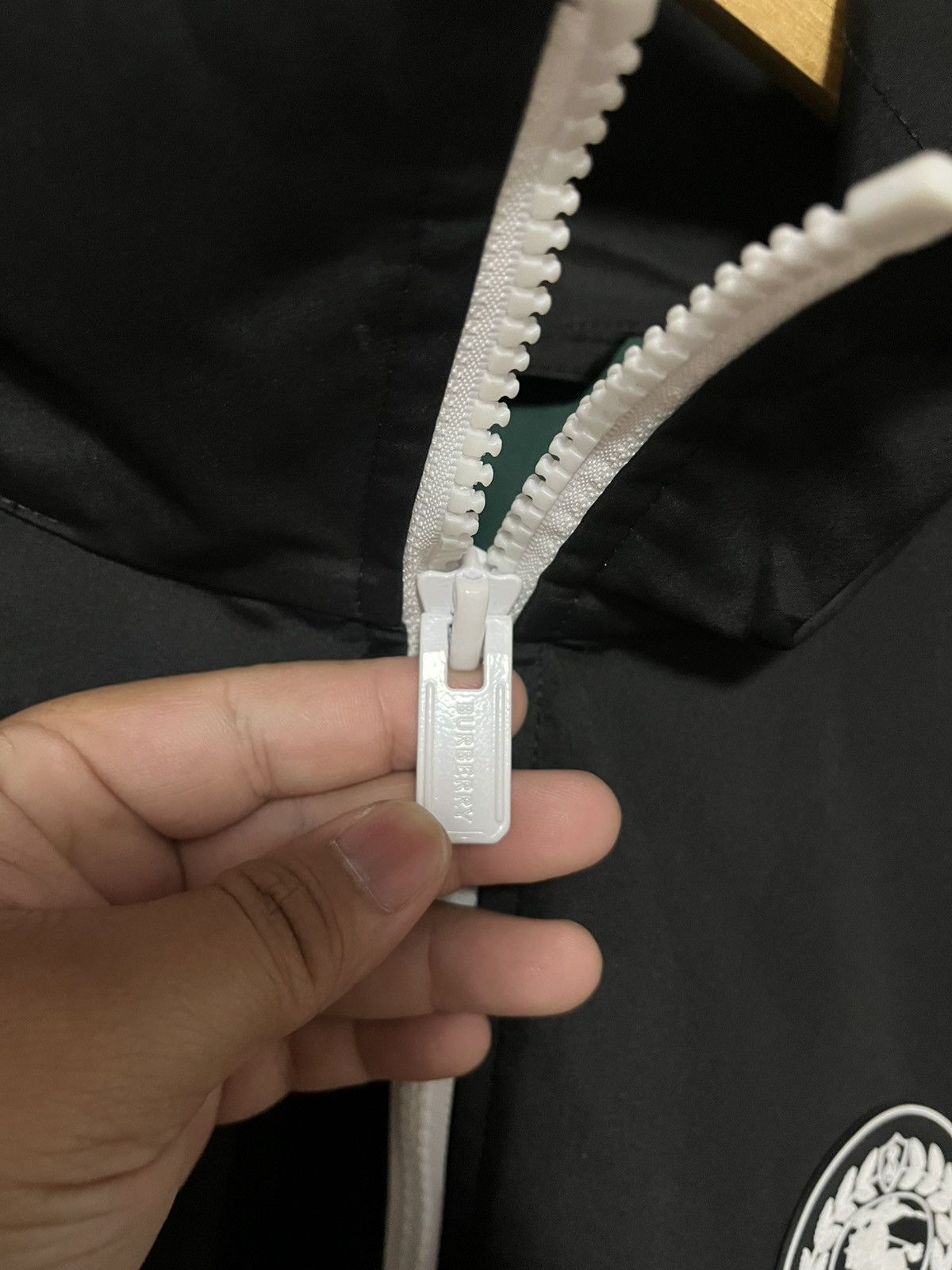 Burberry Burberry TB Logo Light Jacket Black White Zip Track Jacket Size US L / EU 52-54 / 3 - 6 Thumbnail