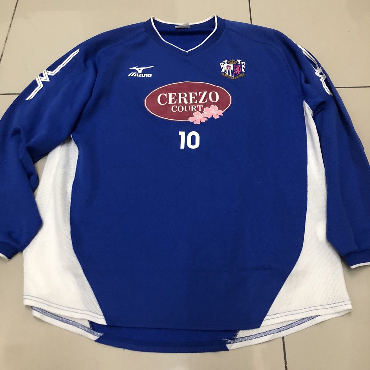 Japanese Brand × Mizuno Osaka cerezo 2000s player issued training shirt Size US M / EU 48-50 / 2 - 1 Thumbnail