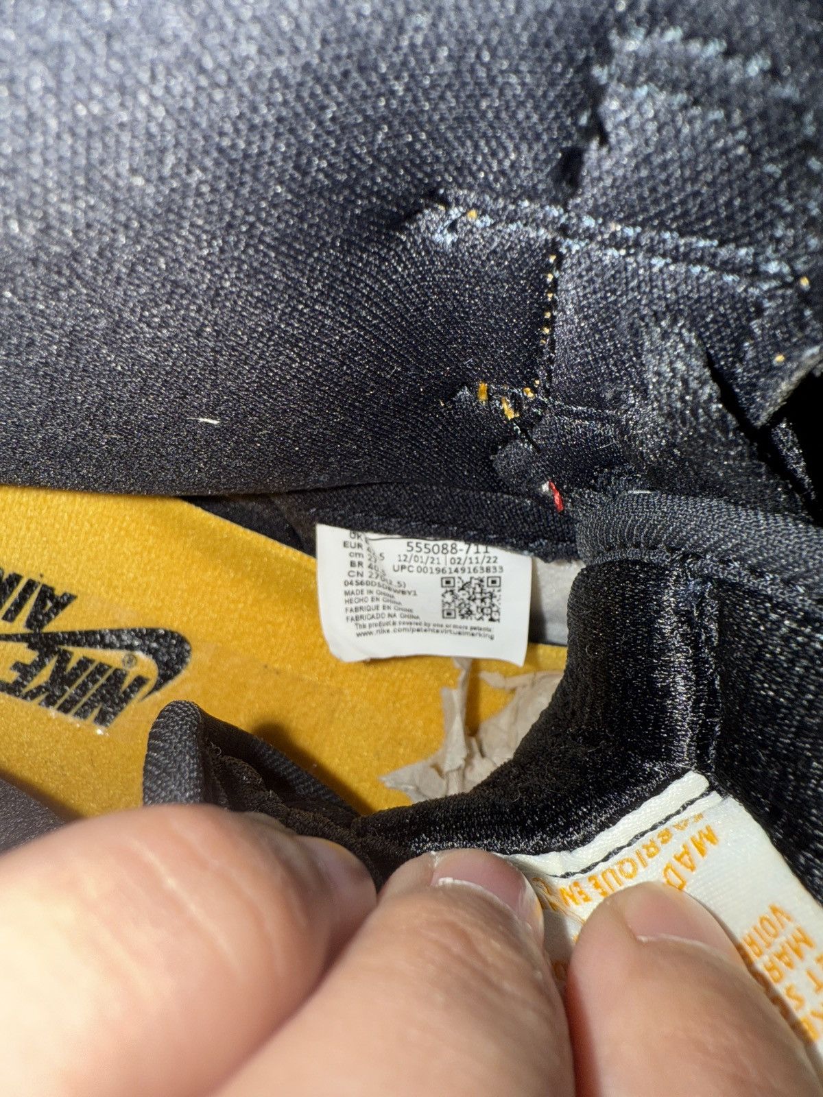 Jordan Brand Jordan 1 High retro og taxi Size US 9 / EU 42 - 6 Thumbnail