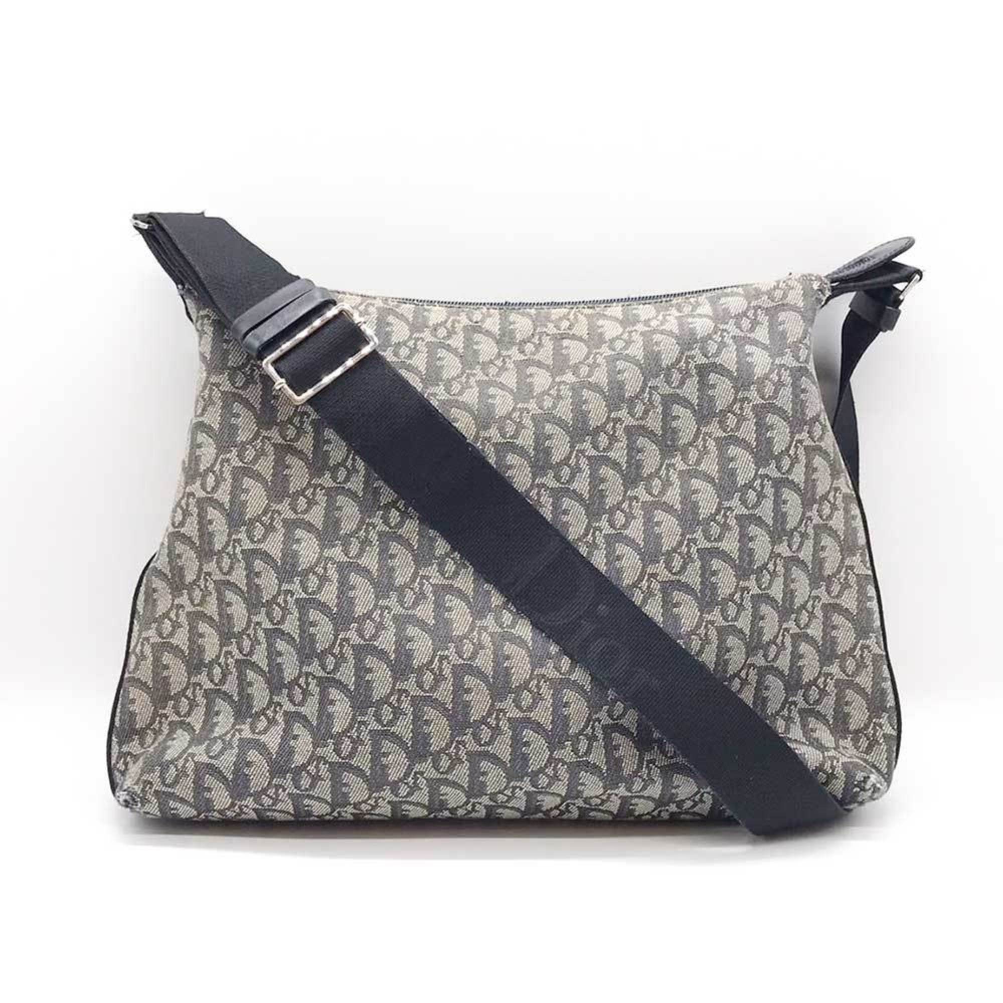 image of Christian Dior Dior Shoulder Bag Trotter Canvas 08Ru0054 Navy Beige ChristianDior, Women's