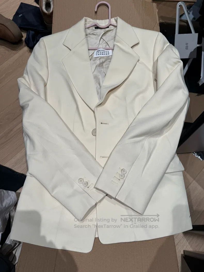 Maison Margiela Maison Margiela Cream white suit Size XS / US 0-2 / IT 36-38 - 1 Thumbnail