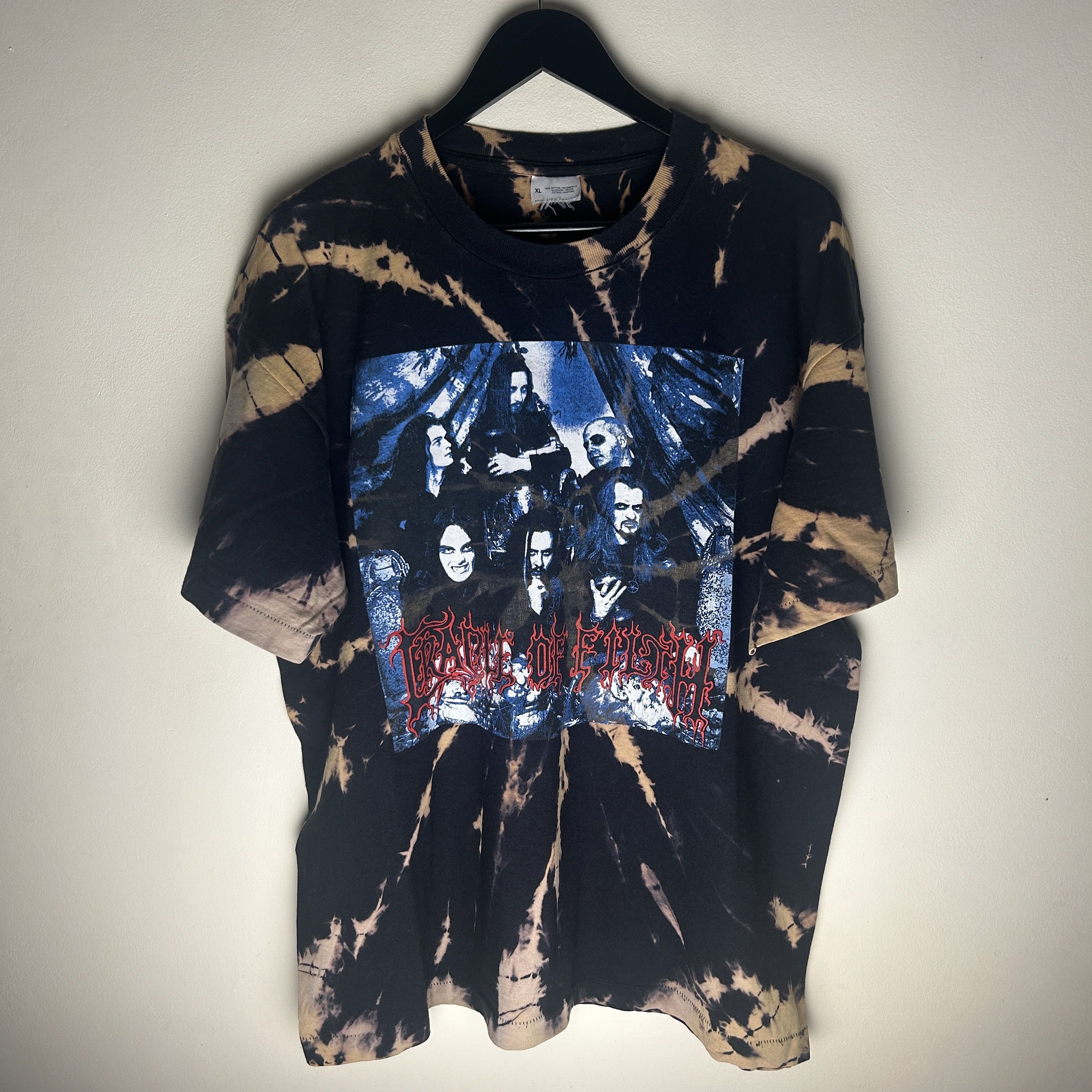 Band Tees Vintage Cradle Of Filth Dusk...and Her Embrace 1996 T-shirt Size US XL / EU 56 / 4 - 1 Thumbnail