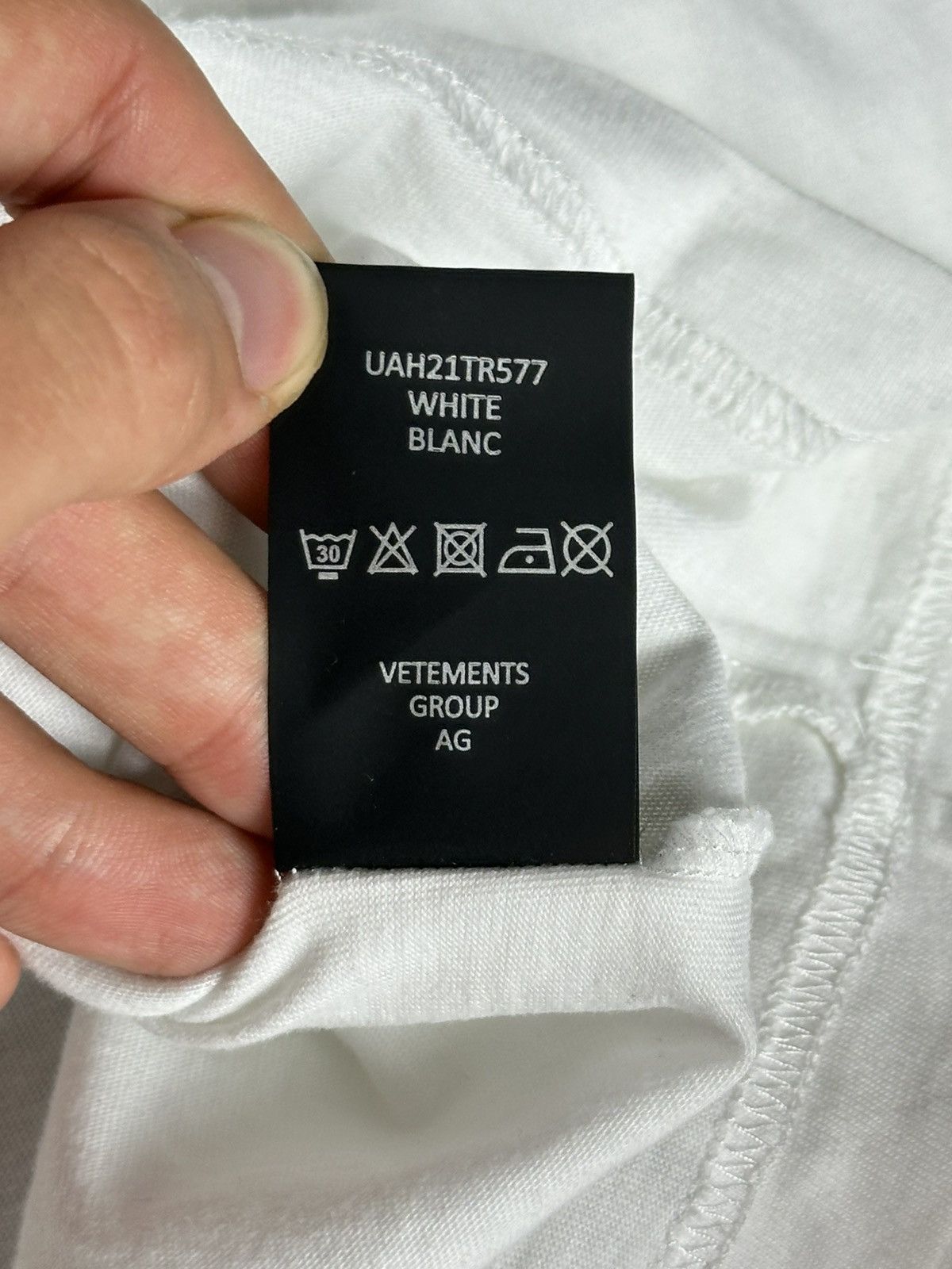 Vetements Vetements “I’m Done” Longsleeve Size US M / EU 48-50 / 2 - 8 Thumbnail