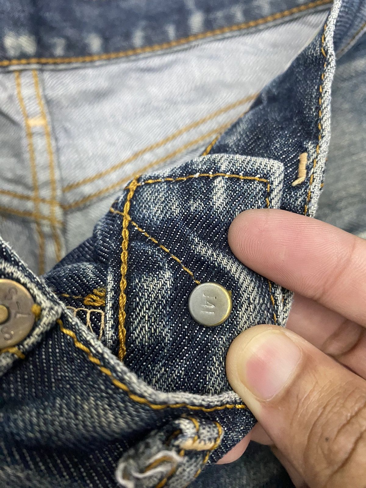 Levi's × Vintage 🔥Levi’s 517 BOOTCUT DISTRESS DENIM JEANS Size 29" - 8 Thumbnail