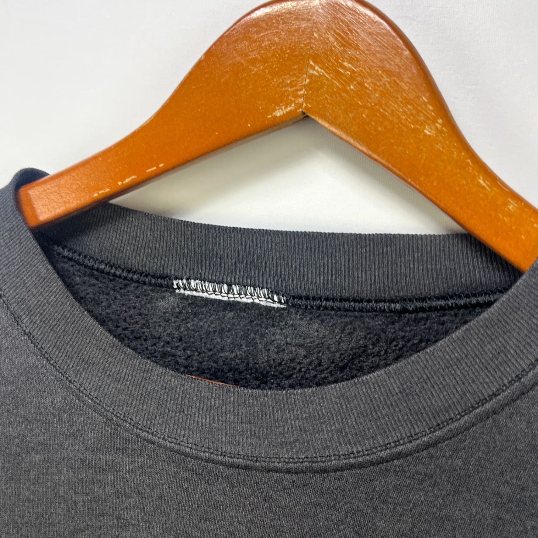 Vintage VINTAGE Sun Faded Black Sweatshirt XL 2XL 90s Crew Neck Long Sleeve Cotton Fleece Pullover Men Sweatshirt Hoodie All Seasons Vintage 90s Men XS? Size US XL / EU 56 / 4 - 4 Thumbnail
