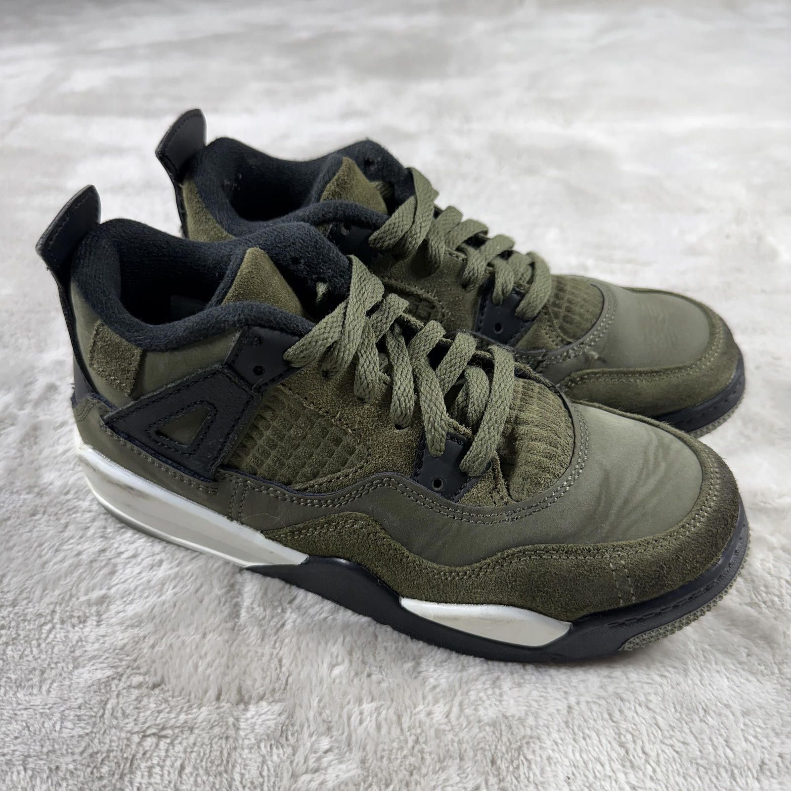 Jordan Brand Jordan 4 Shoes Kid's 1Y Olive Suede FB9929-200 Size US 10 / EU 43 - 1 Thumbnail