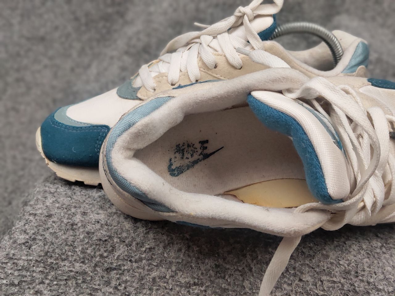Nike Vintage 96's Nike Outburst White Blue Rare Sneakers Size US 8 / IT 38 - 21 Thumbnail
