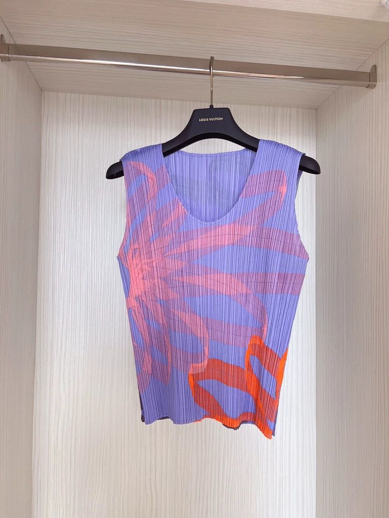 Issey Miyake Issey Miyake size:3 Purple patchwork vest Size M / US 6-8 / IT 42-44 - 1 Thumbnail