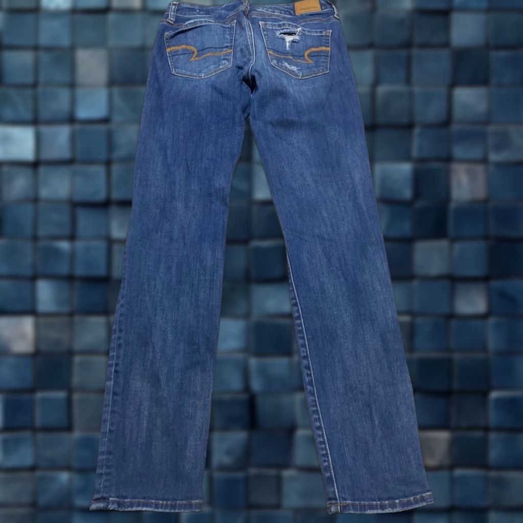 American Eagle Outfitters American Eagle Outfitters Jeans Womens 2 Blue Denim Dark Wash Distressed Skinny Low Rise Color Blue 5-Pocket Stretch Size 26" / US 2 / IT 38 - 1 Thumbnail