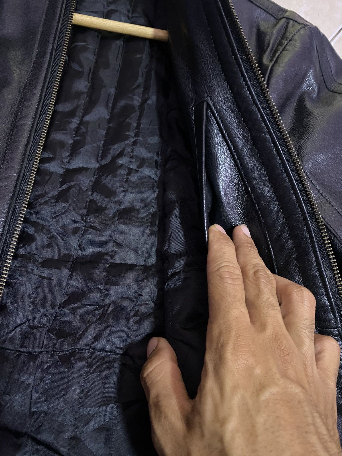 Ermenegildo Zegna 750$ Ermenegildo Zegna Leather Bomber Jacket Black Size US M / EU 48-50 / 2 - 12 Thumbnail