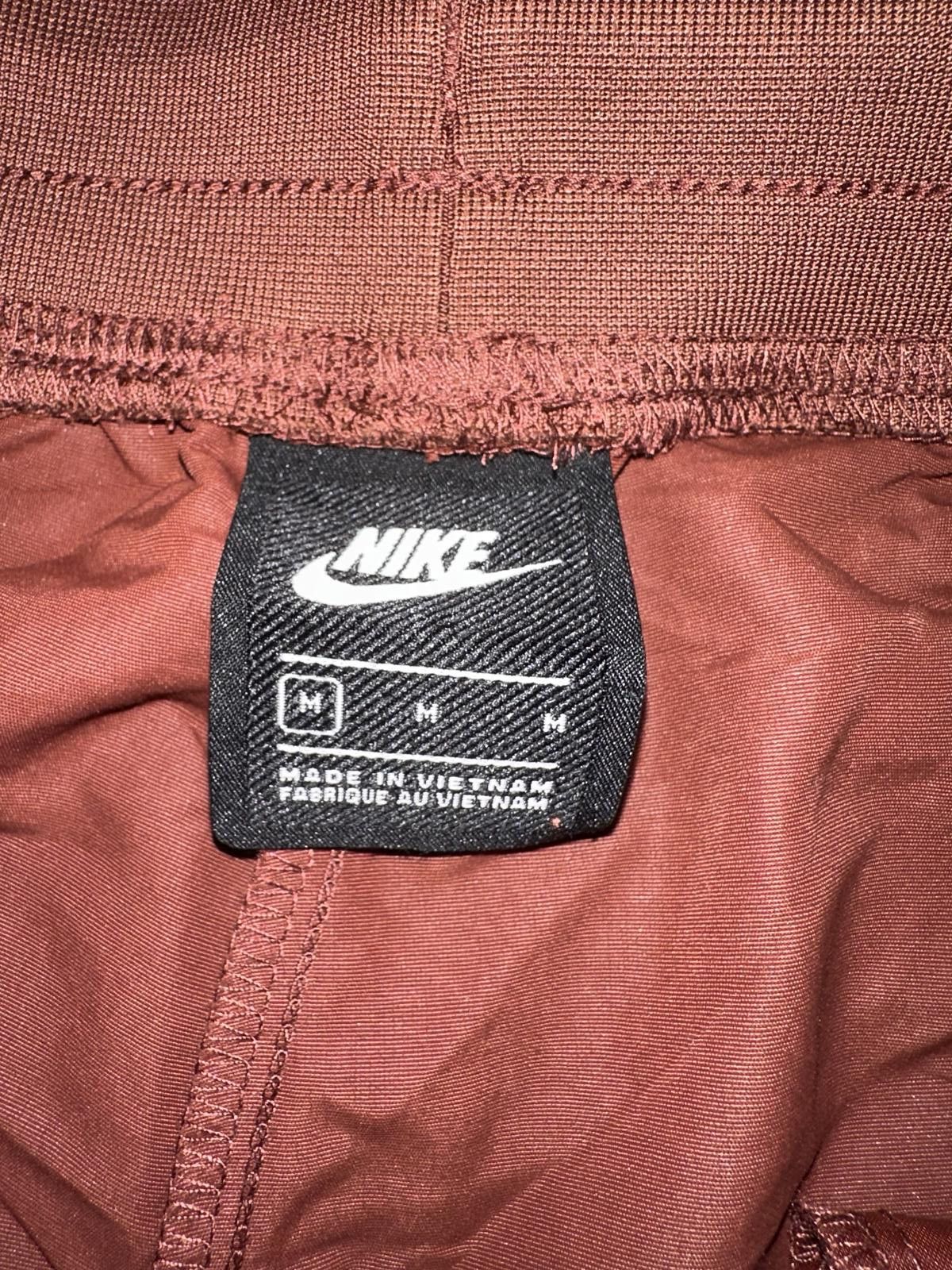 Nike Nike Women's Sportswear Nylon Brown Shorts Size 32" / US 10 / IT 46 - 5 Thumbnail