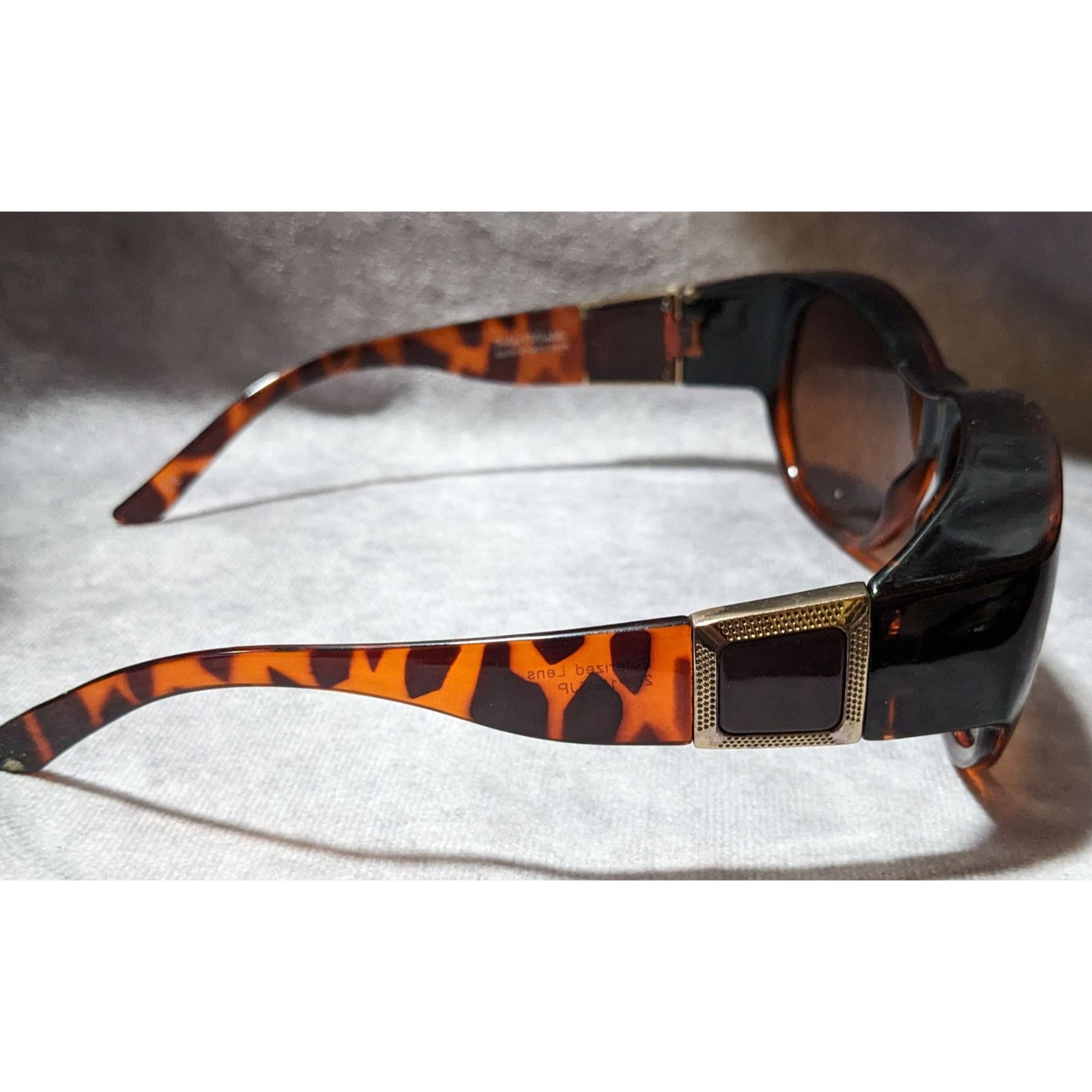 Other Solar Shield Retro Tortoise 90s Style Sunglasses Size ONE SIZE - 3 Thumbnail