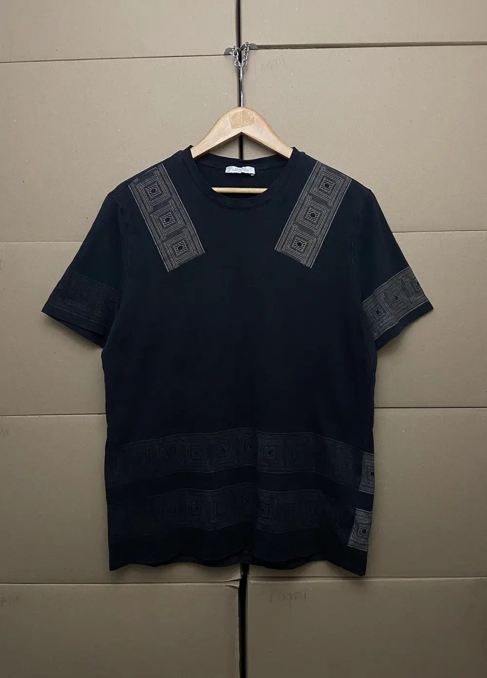 Versace VINTAGE VERSACE MEDUSA T SHIRT TEE Y2K LUXURY OLD MONEY Size US M / EU 48-50 / 2 - 1 Thumbnail