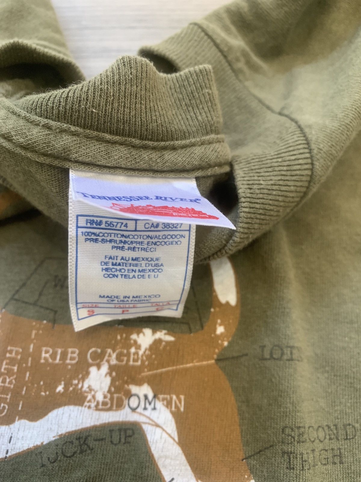 Band Tees Vintage Weezer dog anatomy olive green tee Size US S / EU 44-46 / 1 - 5 Thumbnail