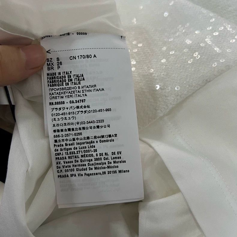 Prada Prada Sequin logo short sleeves 2502-Nextarrow Size US S / EU 44-46 / 1 - 4 Thumbnail