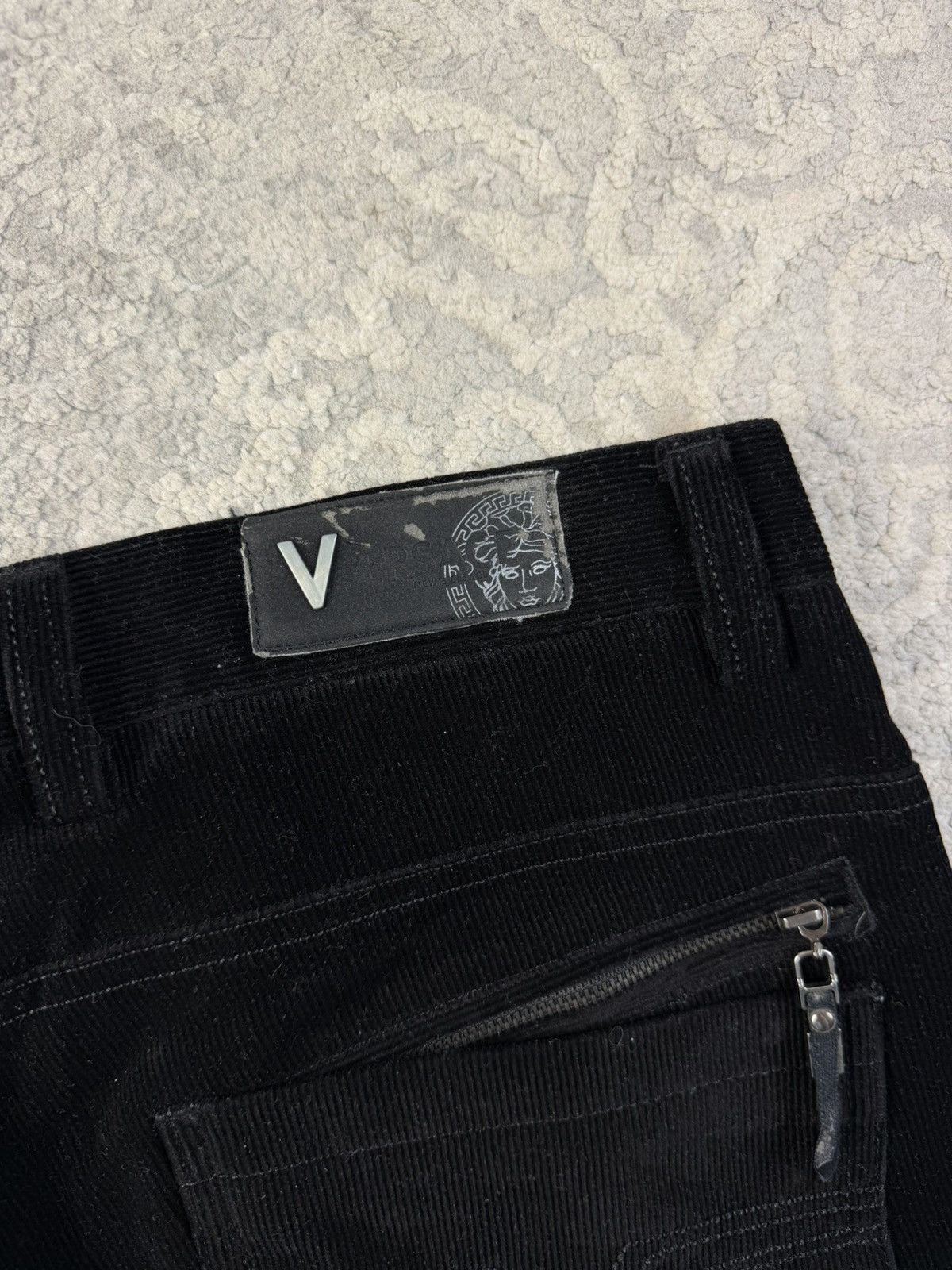 Versace Jeans Couture Versace Jeans Couture Vintage Corduroy Trousers Size US 34 / EU 50 - 5 Thumbnail