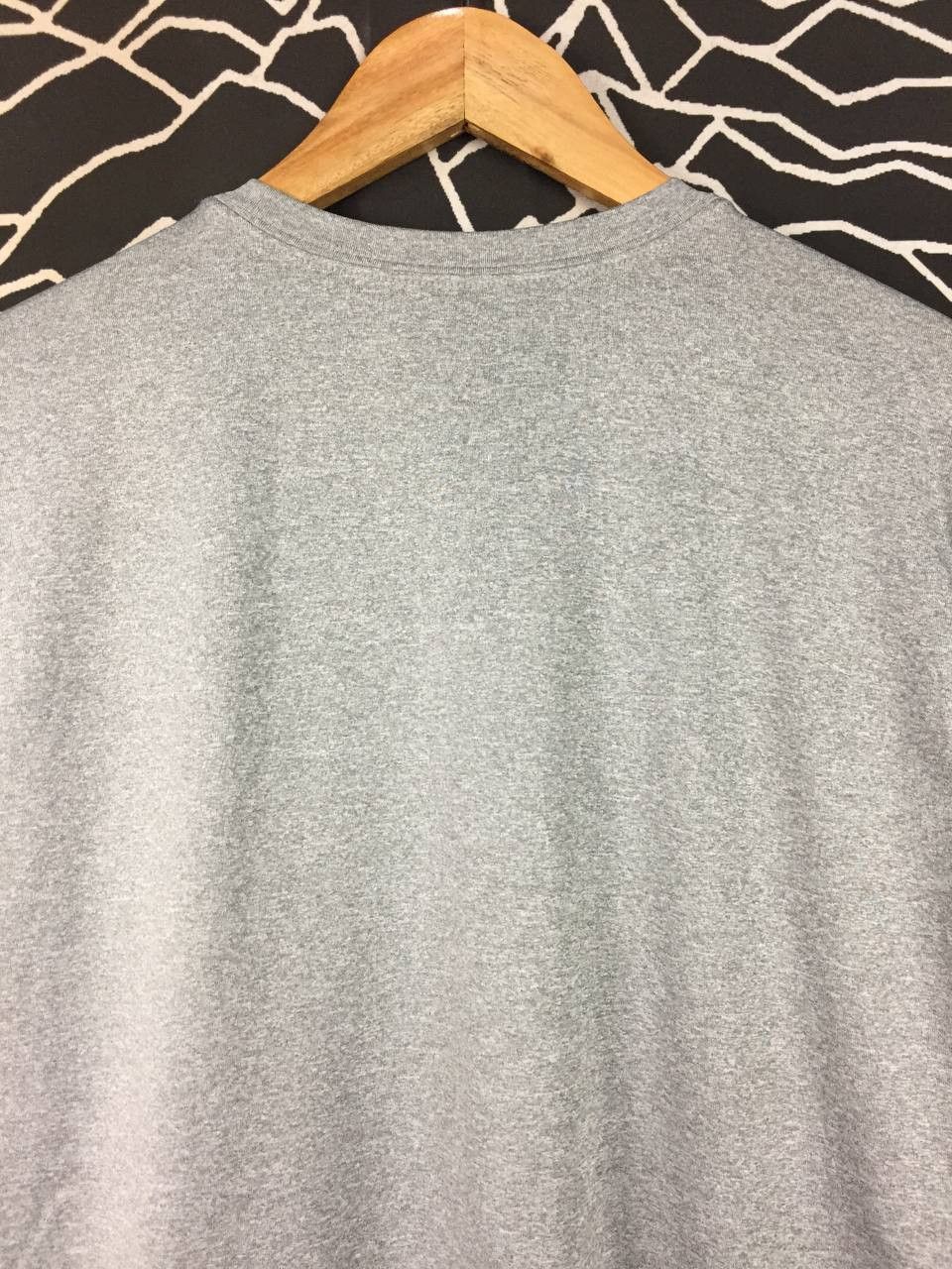 Nike Nike Dri-FIT Swoosh Logo Long Sleeve Activewear Tee Size M Size US M / EU 48-50 / 2 - 7 Thumbnail