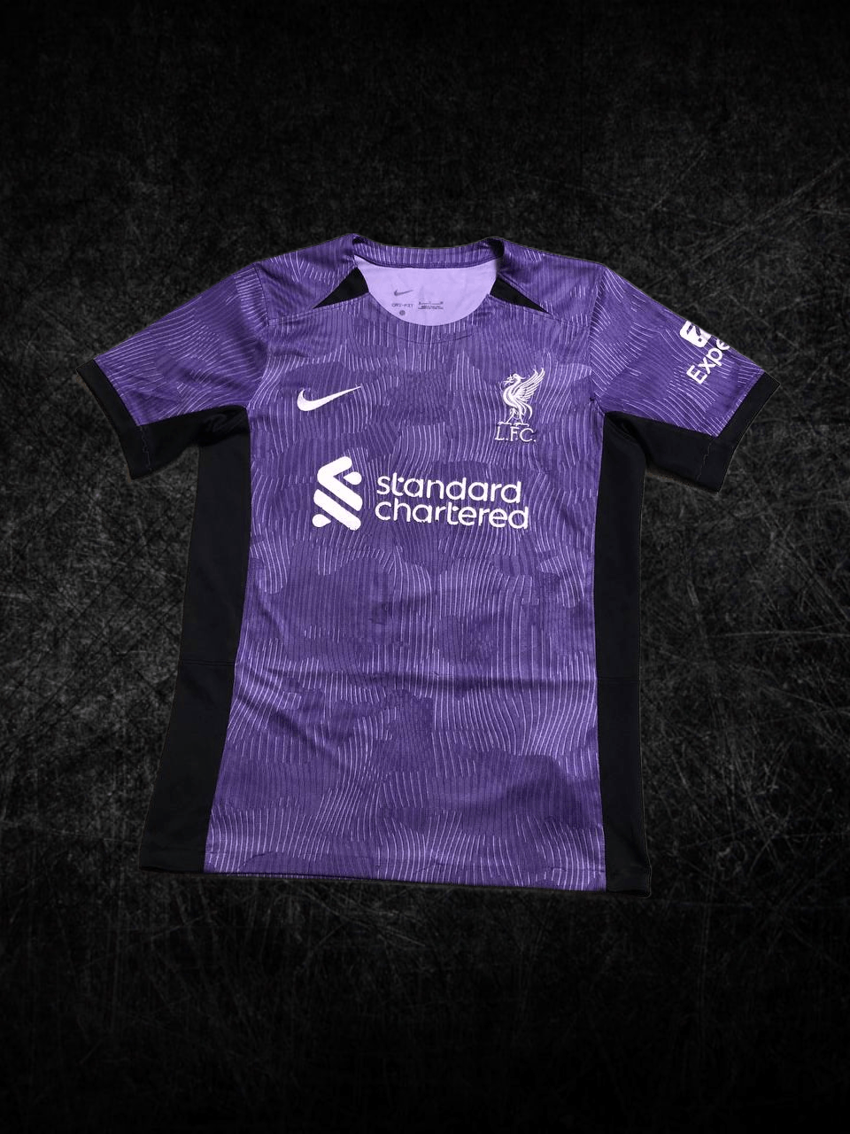 Nike LIVERPOOL AWAY FOOTBALL SHIRT SOCCER JERSEY NIKE Size US S / EU 44-46 / 1 - 1 Thumbnail