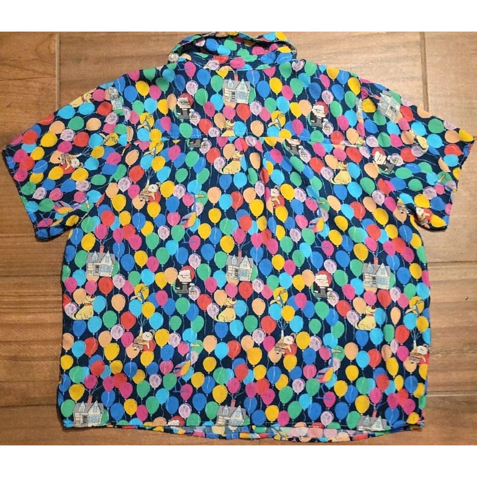 Disney Disney Pixar Her Universe UP Balloons Shirt Size 2 Rayon Button Up Colorful Size XS / US 0-2 / IT 36-38 - 2 Thumbnail