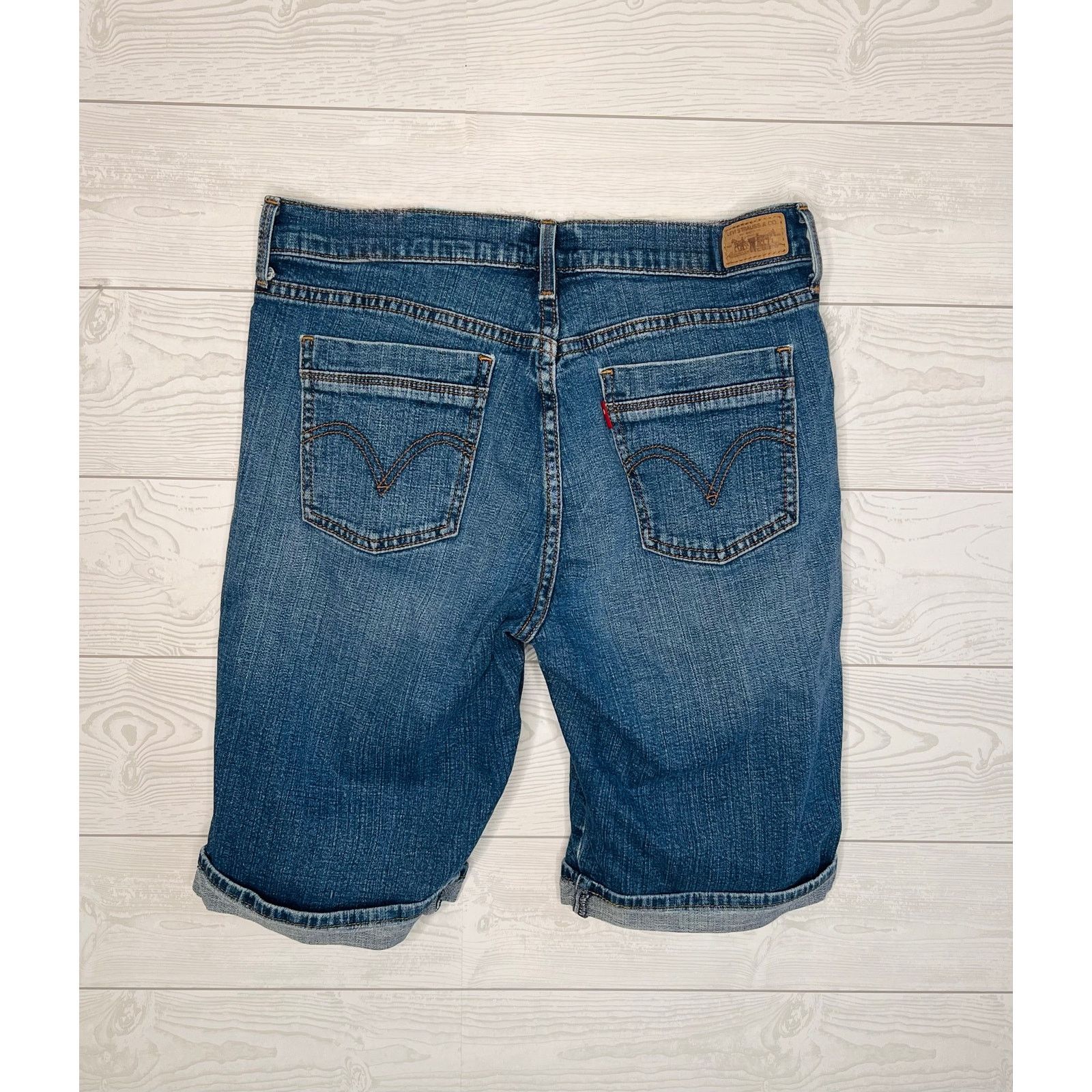 Levi's Levi's 515 Bermuda Denim Shorts Blue Women's Size 8 Size 30" / US 8 / IT 44 - 2 Thumbnail