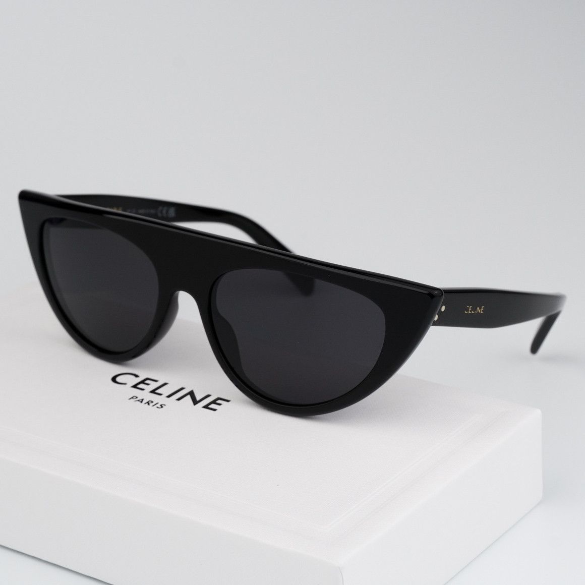 NEW!!! CELINE Sunglasses CL40228I 78Z Authentic New! CELINE Sunglasses CL40228I 78Z, Authentic · Whatnot  main image 4