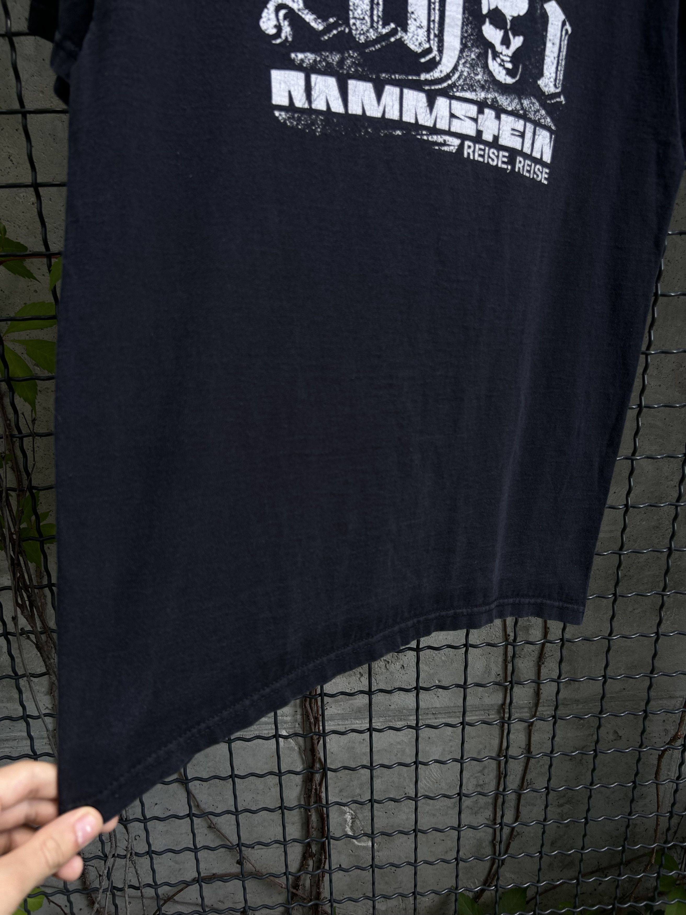 Band Tees Vintage 2000s Rammstein Reise, Reise Rock Band T-shirt Size US M / EU 48-50 / 2 - 4 Thumbnail