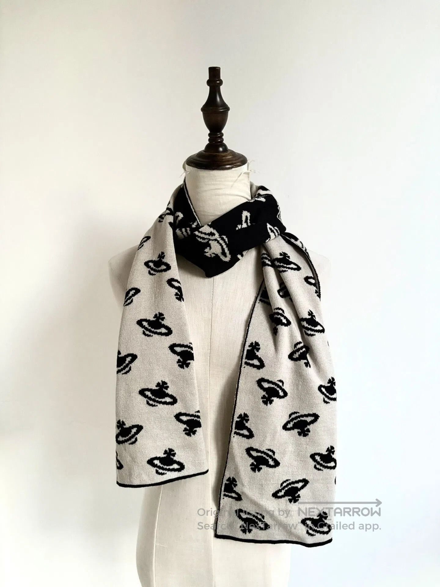 Vivienne Westwood Vivienne Westwood Black and White Scarf. Size ONE SIZE - 4 Thumbnail
