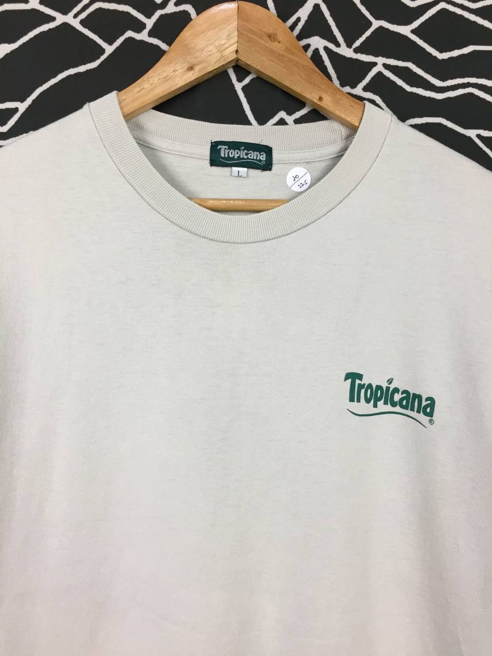 Vintage Vtg Tropicana The Original Orange Juice Promo Tee Size US L / EU 52-54 / 3 - 6 Thumbnail