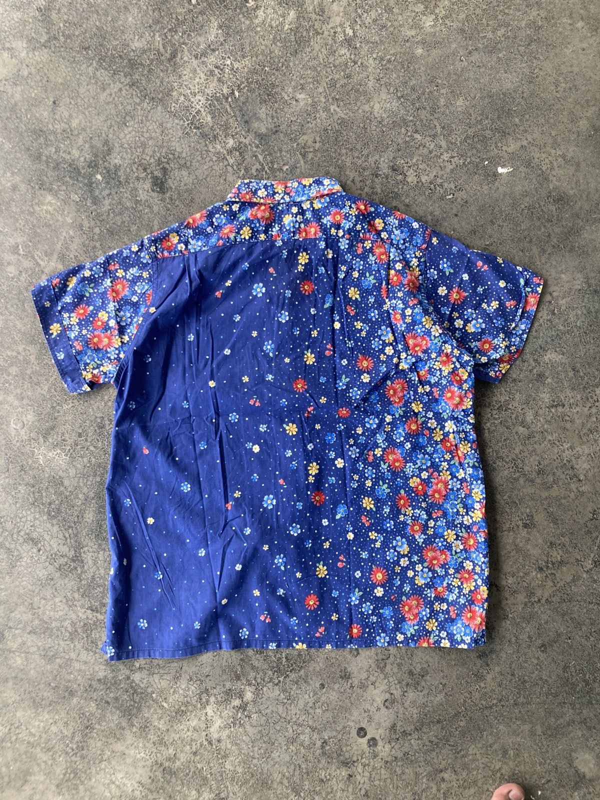 Engineered Garments Engineered Garments Floral Motif Print Blue Buttons Ups Size M / US 6-8 / IT 42-44 - 3 Thumbnail