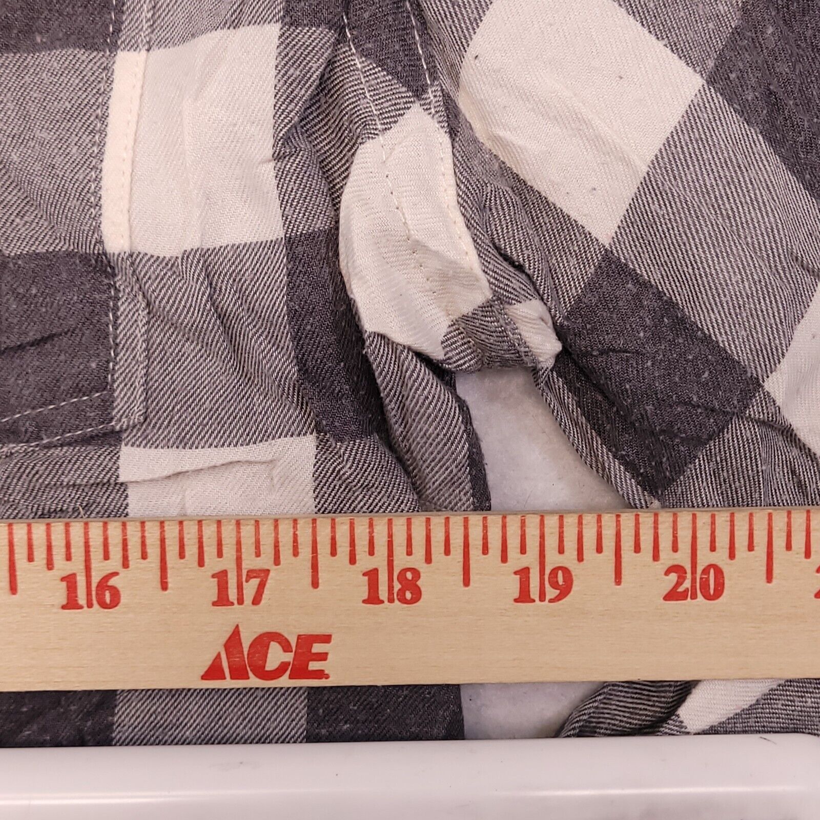 Black Brown 1826 Black Brown 1826 Gingham Flannel Shirt Mens Size Large Gray Size US L / EU 52-54 / 3 - 9 Thumbnail