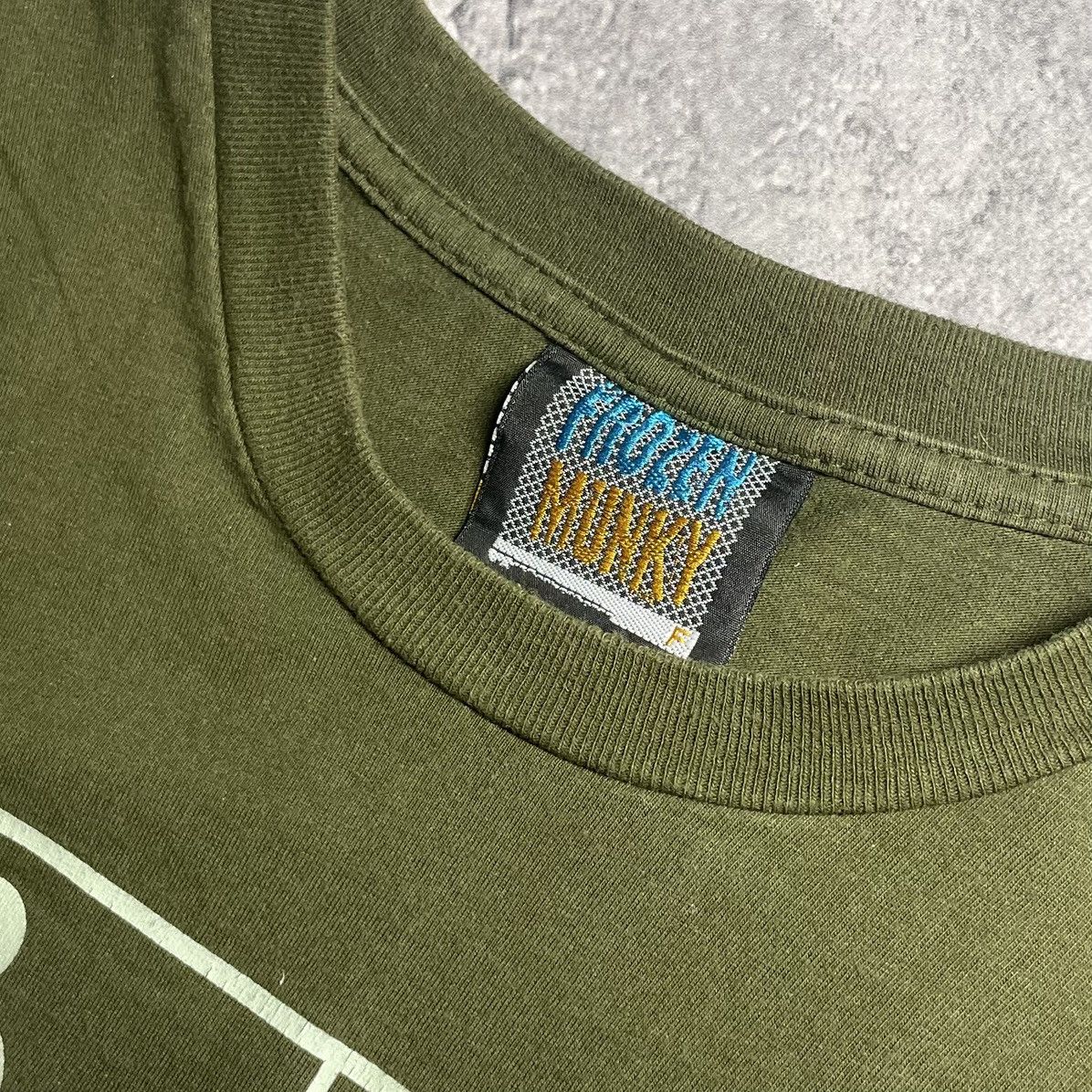 Vintage Vintage Humor Y2K My Girlfriend Tee Frozen Munky Size US M / EU 48-50 / 2 - 2 Thumbnail
