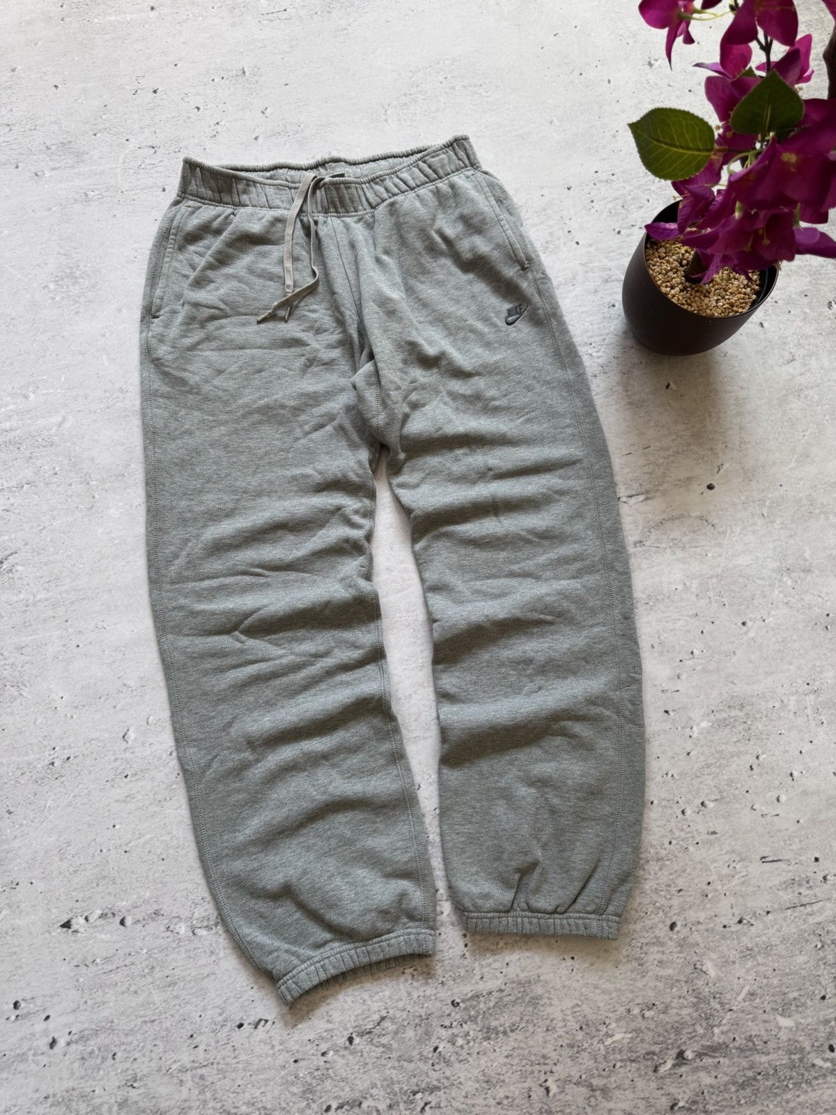 Nike × Vintage NIKE VINTAGE Y2K OVERSIZE BAGGY FIT PANTS SWEATPANTS Size US 34 / EU 50 - 1 Thumbnail