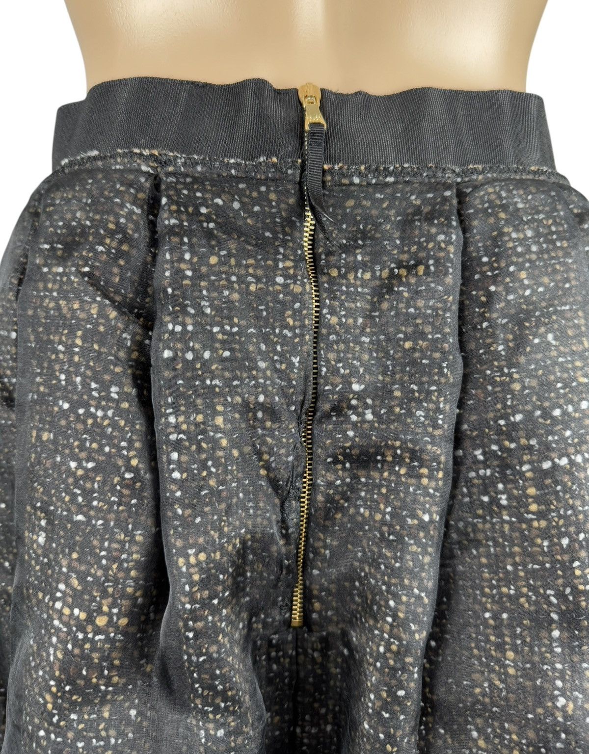 Dolce & Gabbana Dolce & Gabbana Mesh & Wool Woven Skirt size 44 Size 30" / US 8 / IT 44 - 9 Thumbnail