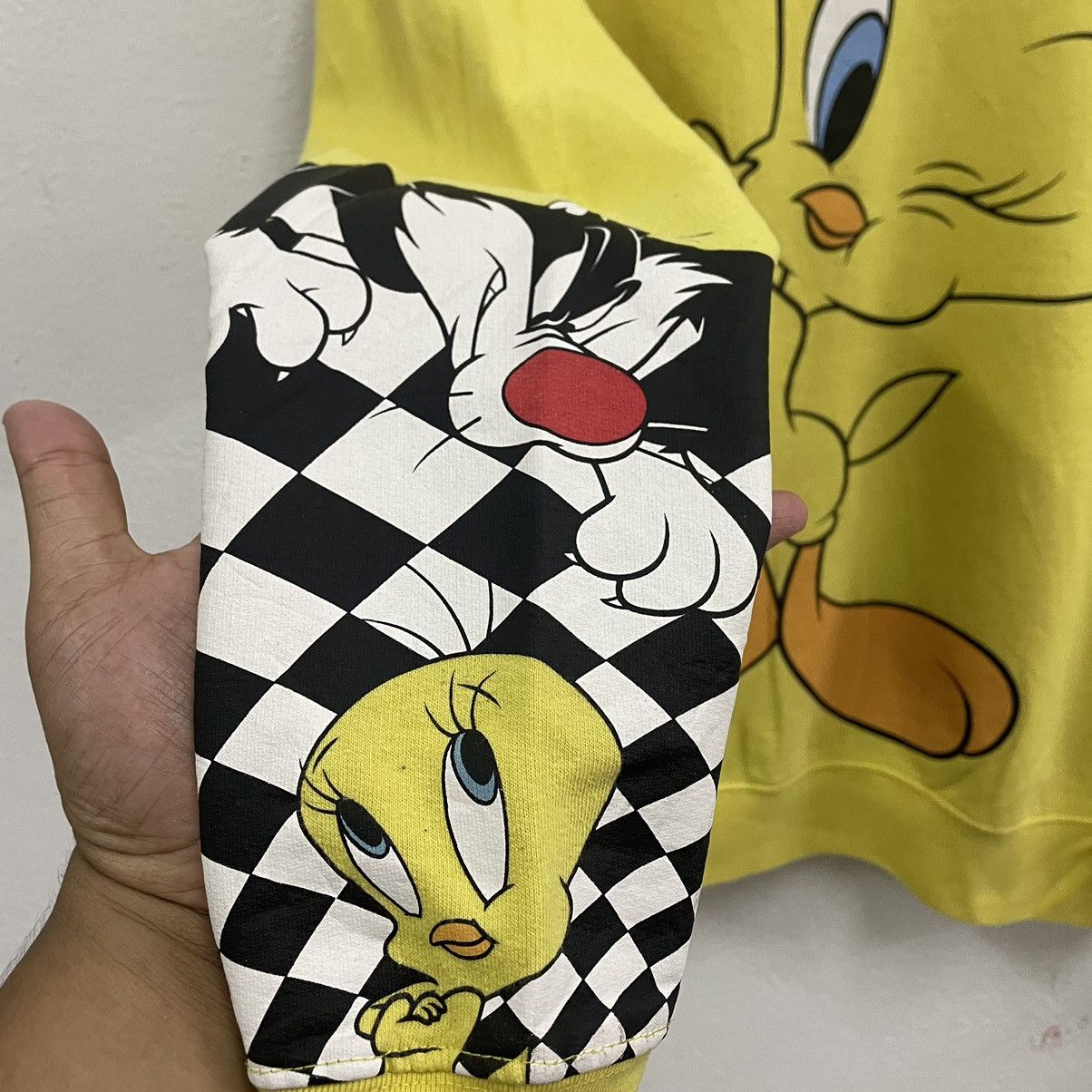 Vintage 🔥Vintage Looney Tune Tweety Big Image Overprint Sweatshirt Size US S / EU 44-46 / 1 - 5 Thumbnail